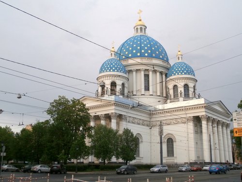 Троицкий собор ( ремонт проспекта )