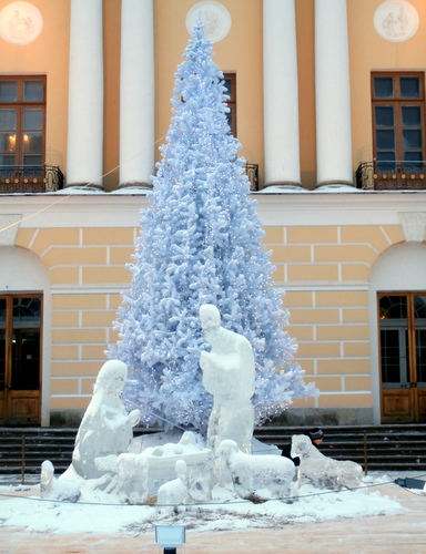 Ледяные скульптуры в Павловске