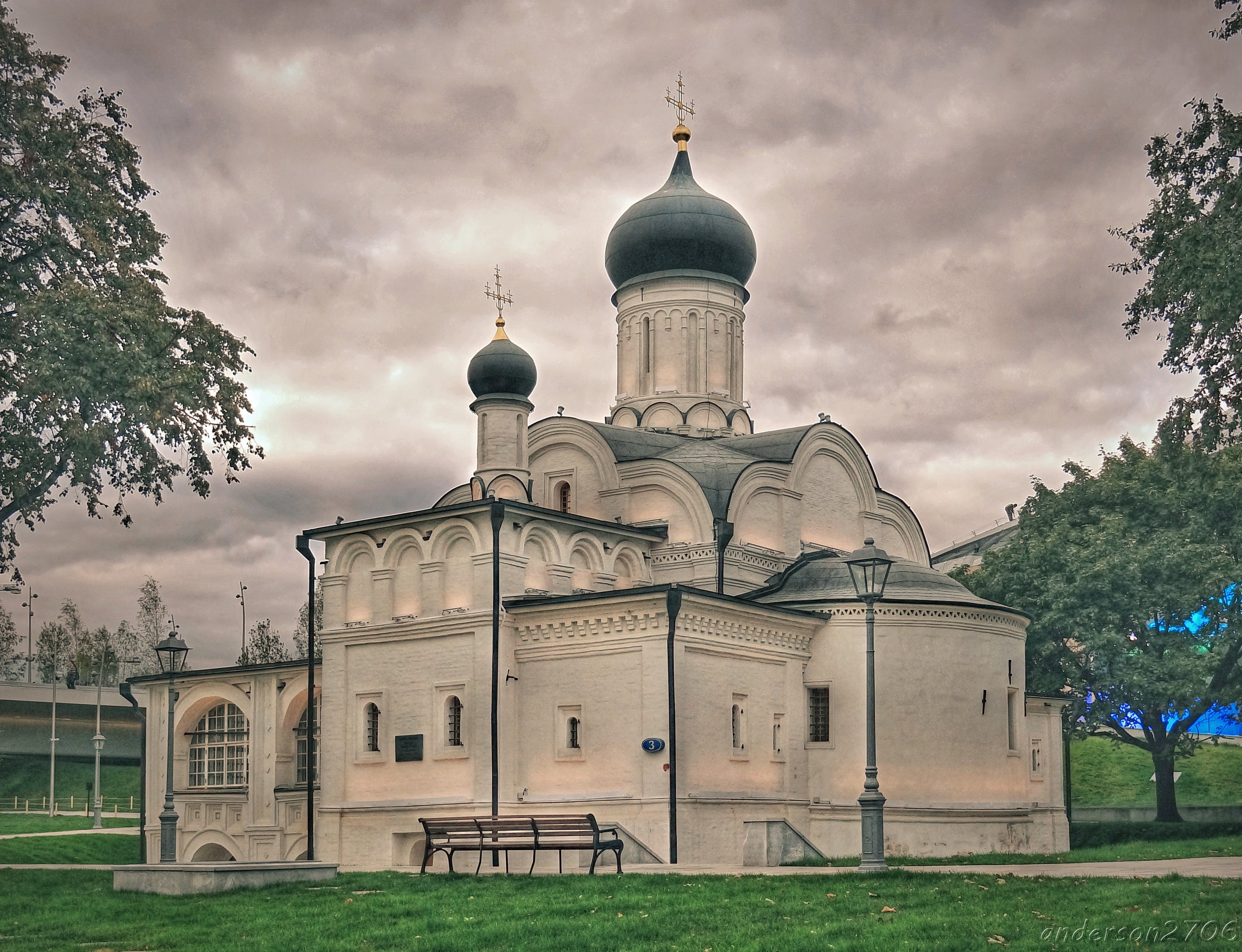 Церковь зачатия праведной анны. Церковь зачатия Анны в Зарядье. Храм зачатия праведной Анны. Храм зачатия Святой Анны в Москве. Парк Зарядье Церковь зачатия Святой Анны.