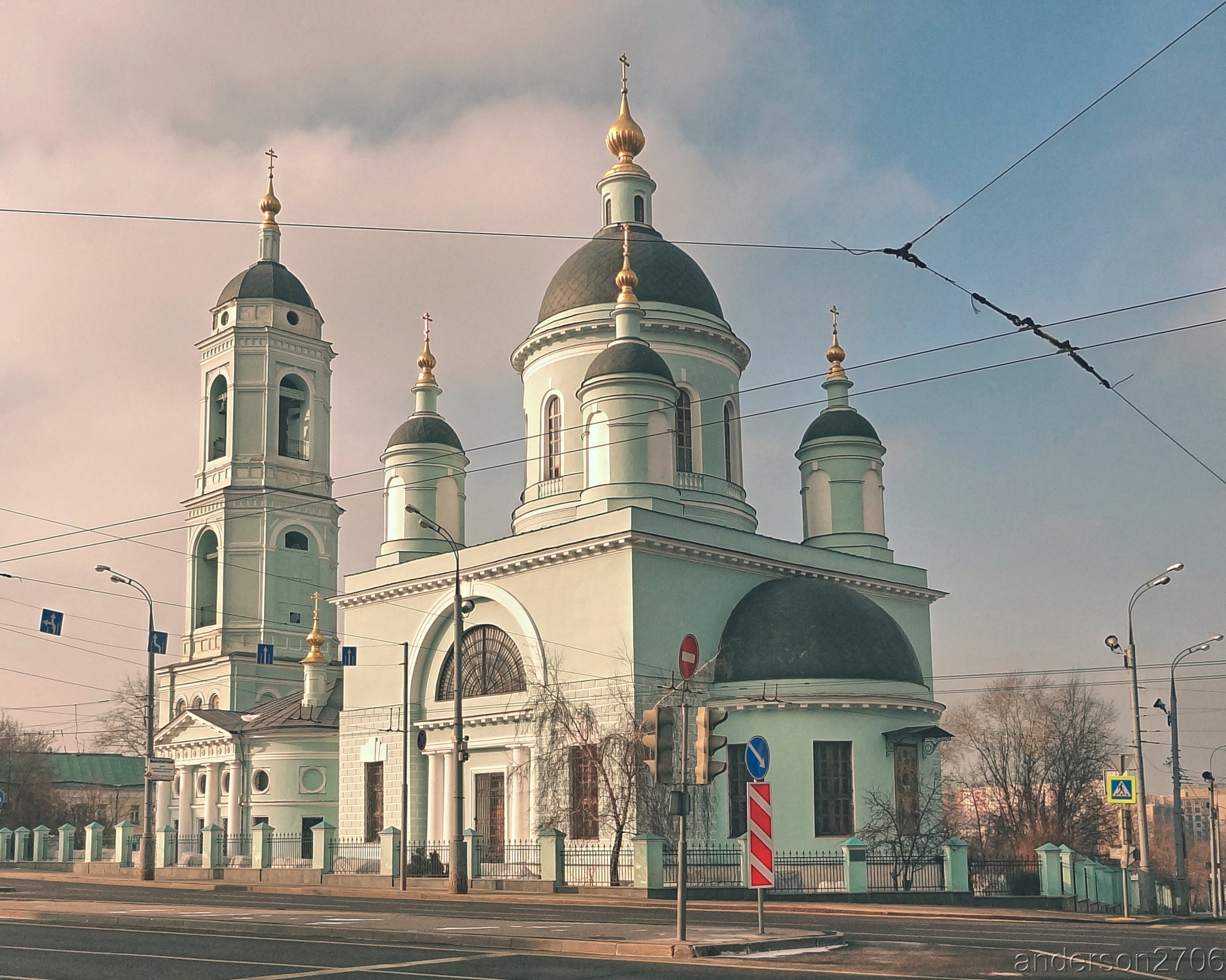 Храм сергия радонежского. Храм Сергия Радонежского в Рогожской Слободе. Храм преподобного Сергия Радонежского Москва. Храм Сергия Радонежского Николоямская улица. Церковь на площади Ильича Сергия Радонежского.