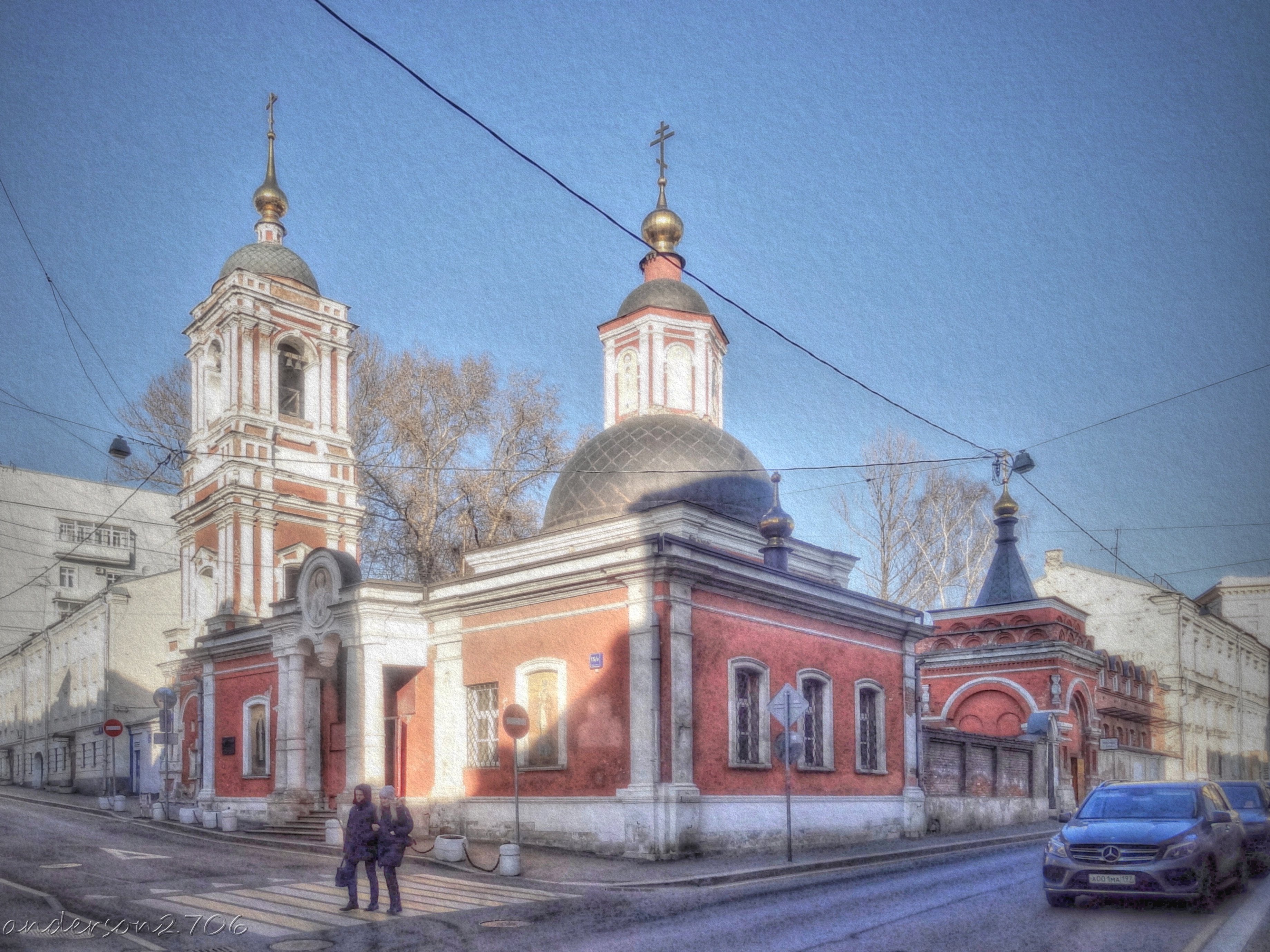 Храмов переулок. Храм святителя Николая в Подкопаях. Никольская Церковь Подколокольный переулок. Храм в Подкопаях в Москве. Москва Церковь Николай в Подкопаях.