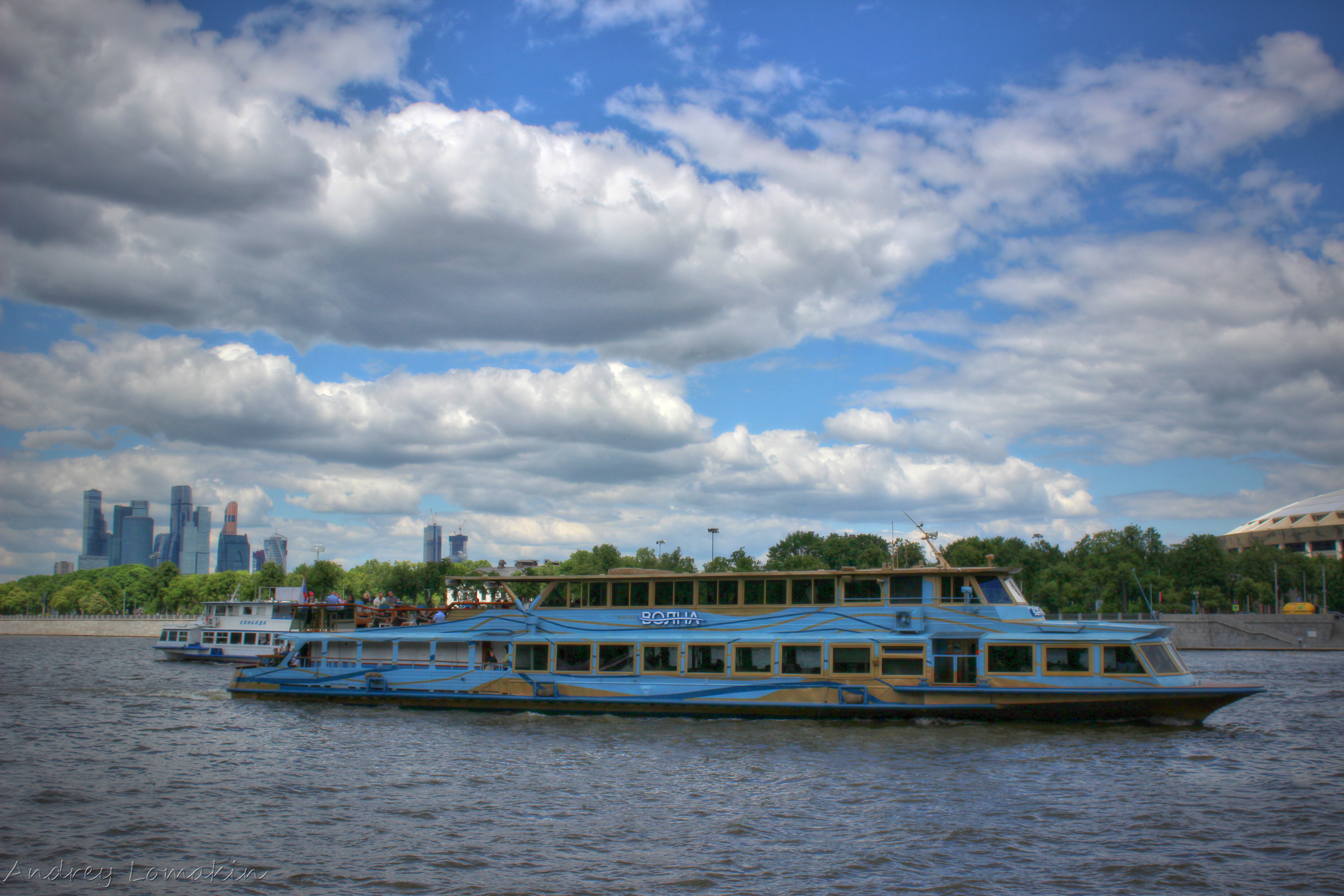 Теплоход по москве реке китай город