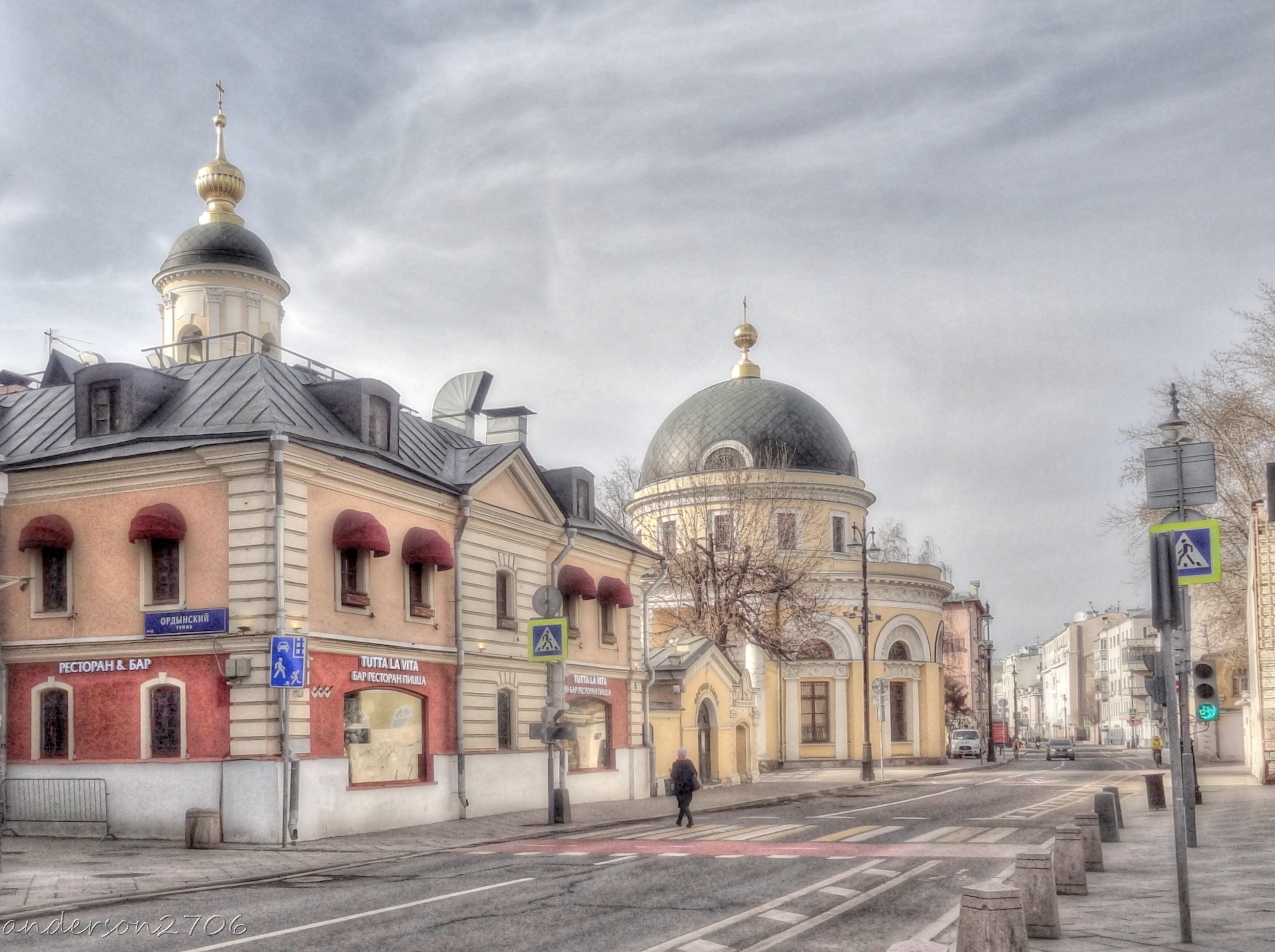 Голубая ордынка. Ул. большая Ордынка храм. Ордынка улица в Москве. Улица большая Ордынка Москва. Большая.