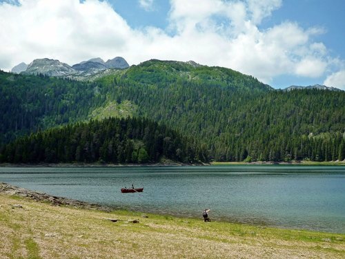 Озеро Черное в горах Дурмитора