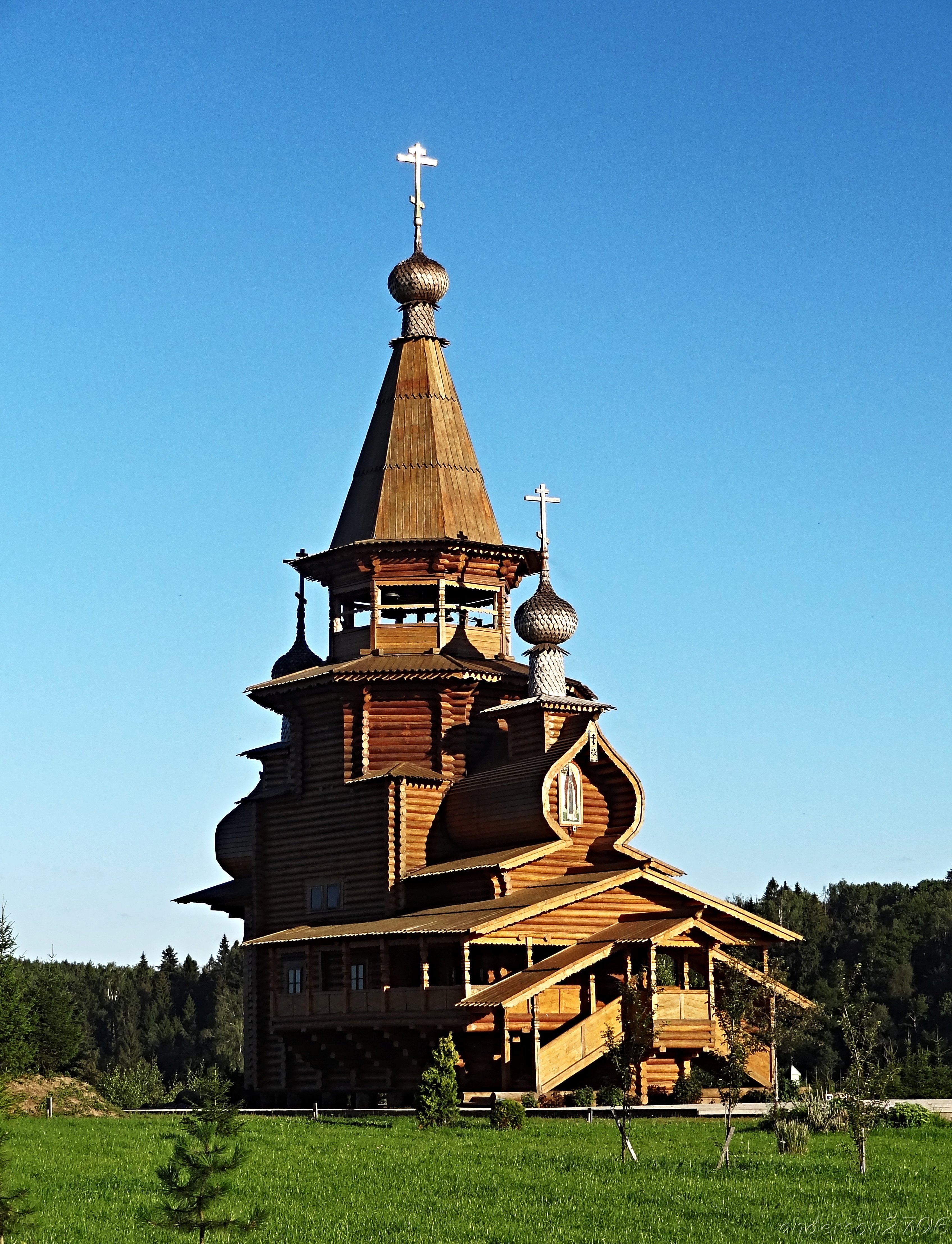 Деревянный храм фото. Гремячий ключ Сергия Радонежского. Церковь Сергия Радонежского Гремячий. Деревянный храм Сергия Радонежского. Деревянный храм Сергия Радонежского Гремячий ключ Размеры.