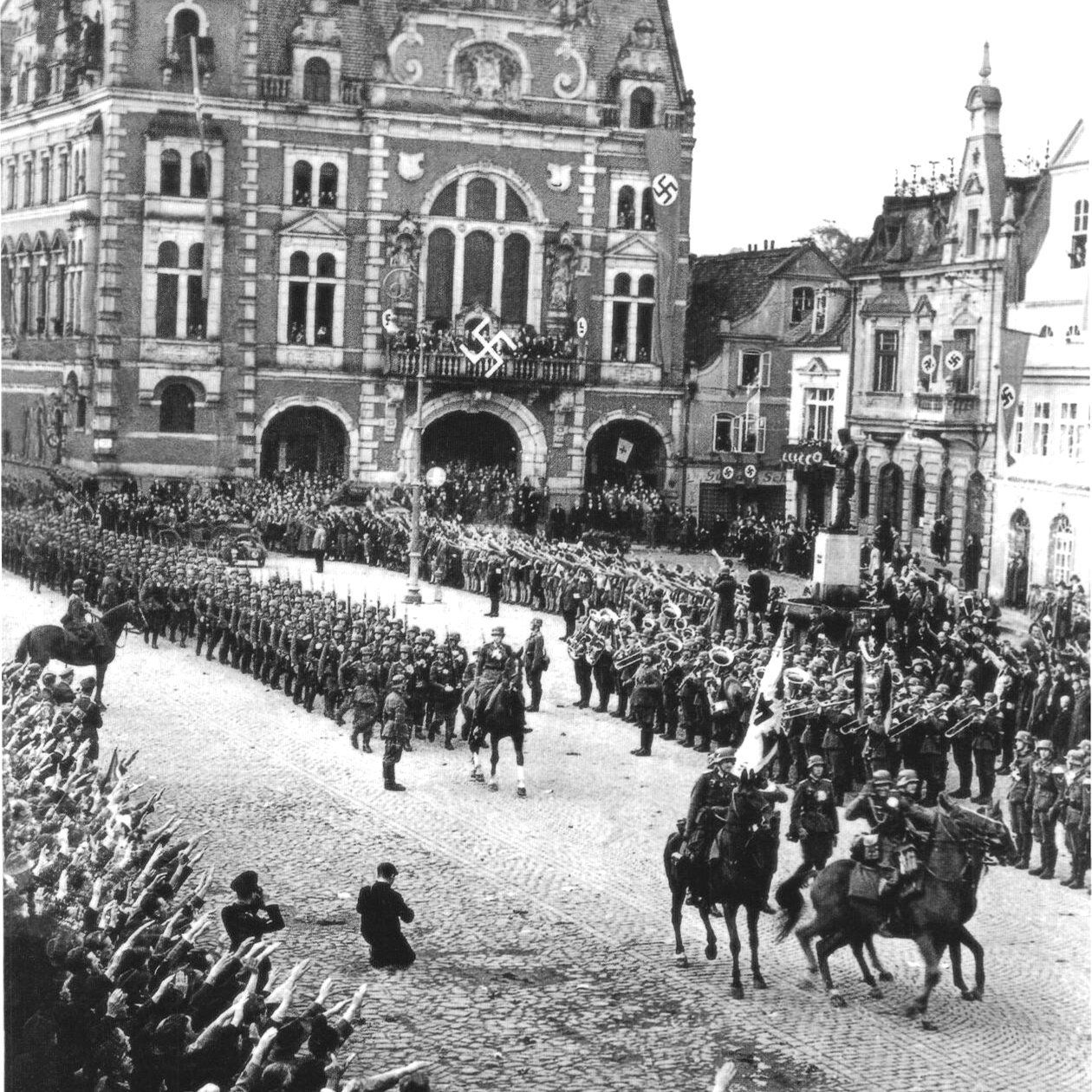 Оккупация рейнской зоны. Милитаризация Рейнской области 1936. Рейнская демилитаризованная зона. Рейнская зона 1936. Ремилитаризация Рейнской зоны.