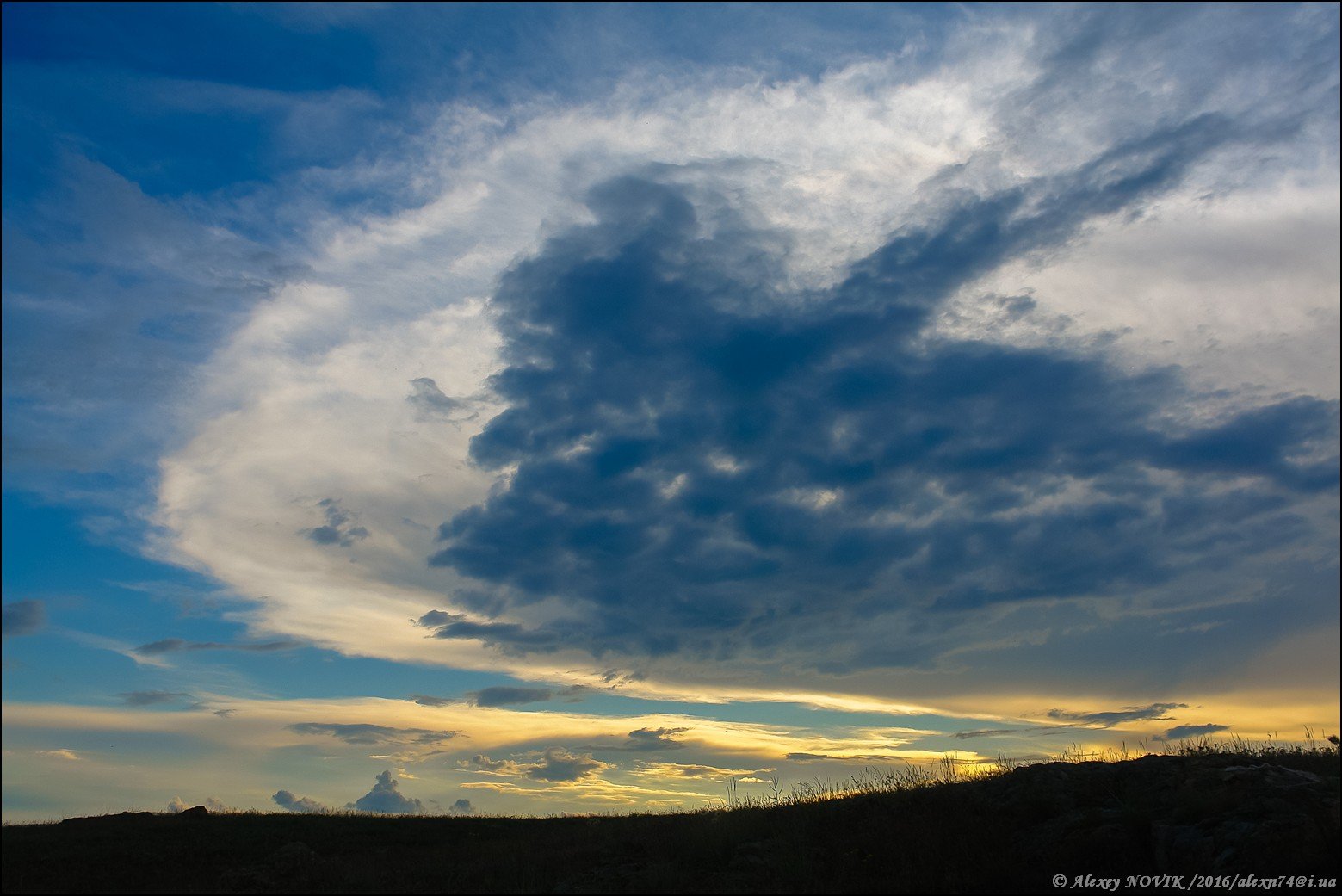 Clouds дни. Облачный день. Солнечный облачный день. Тучи днем. Облачно днем.