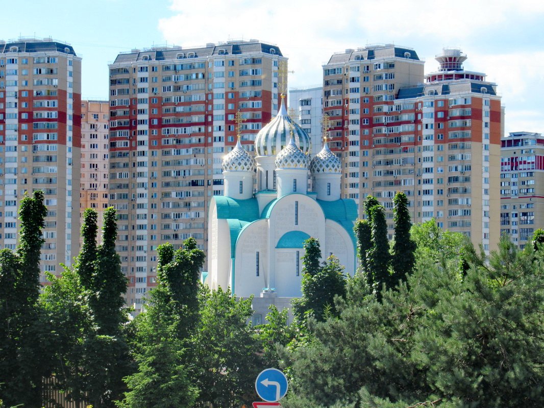 Никольский храм в павшинской пойме