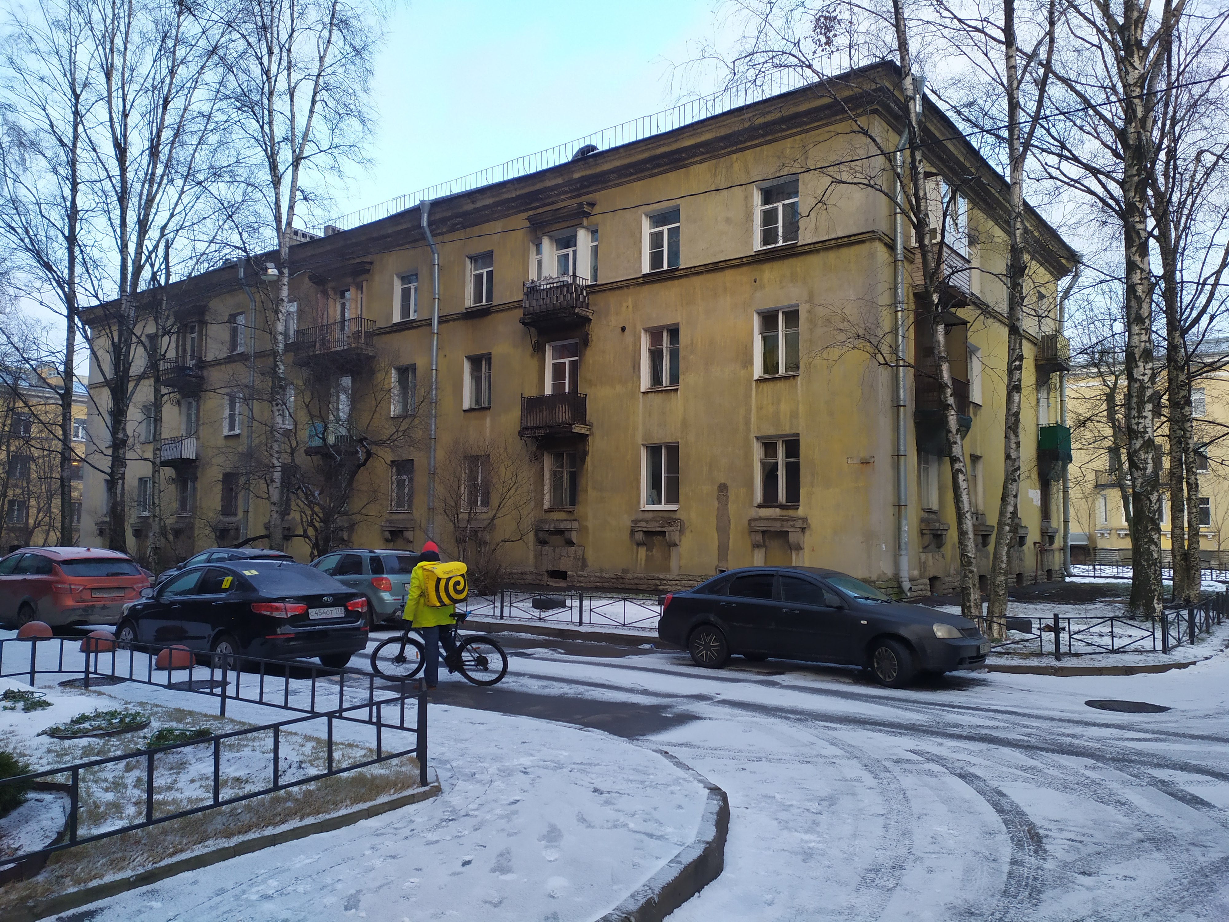 Большой Смоленский пр. 28к2