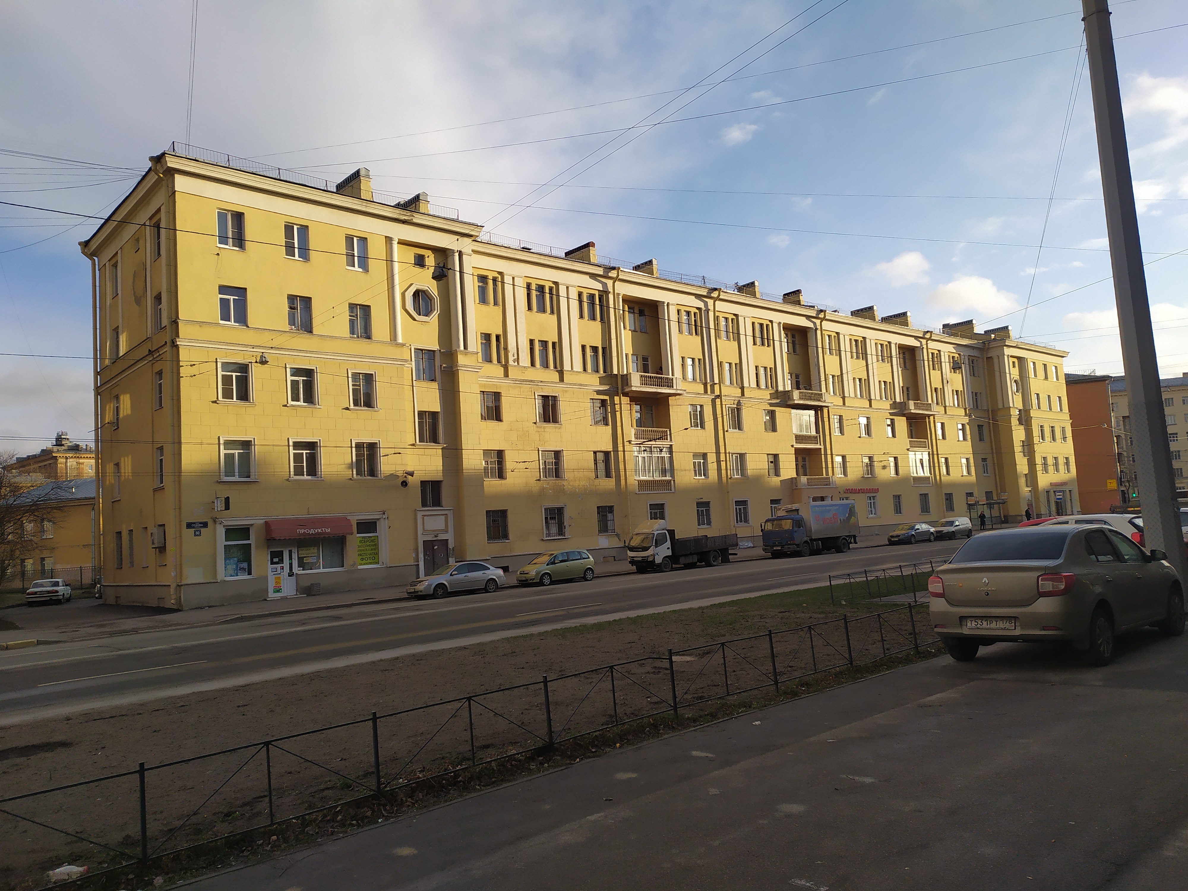 ул. Седова 80