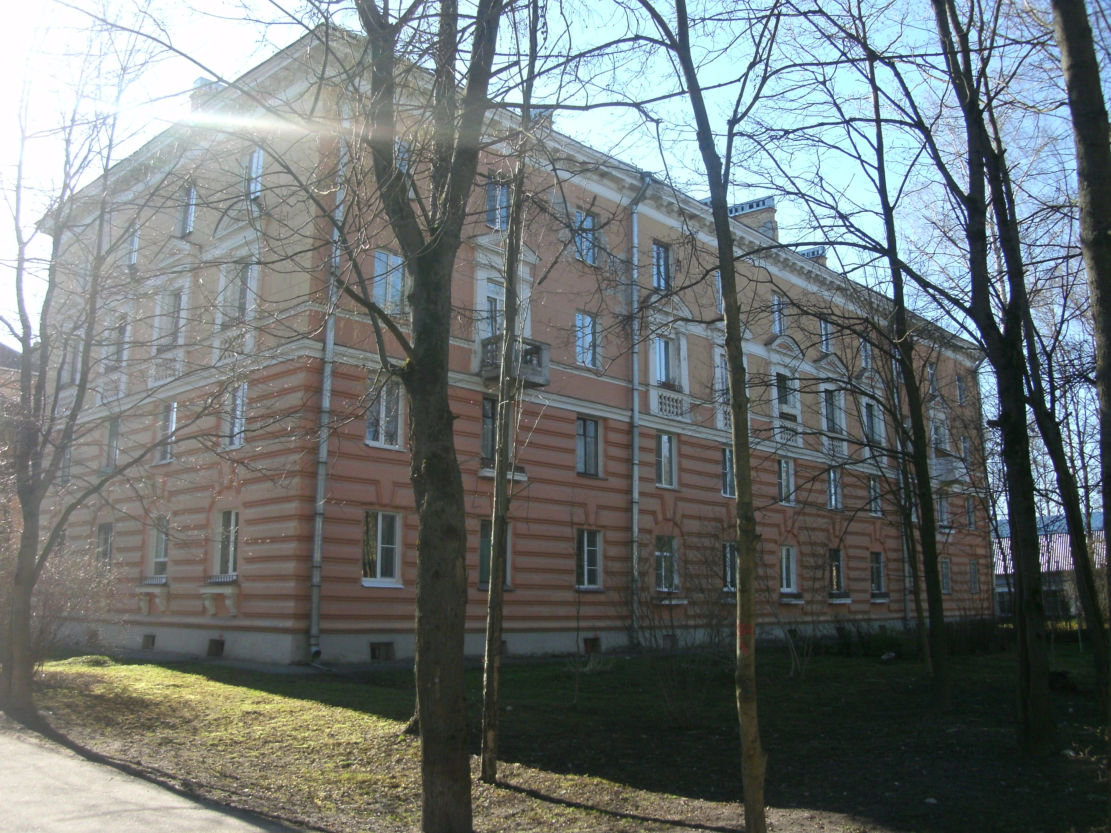 Приозерское шоссе 15