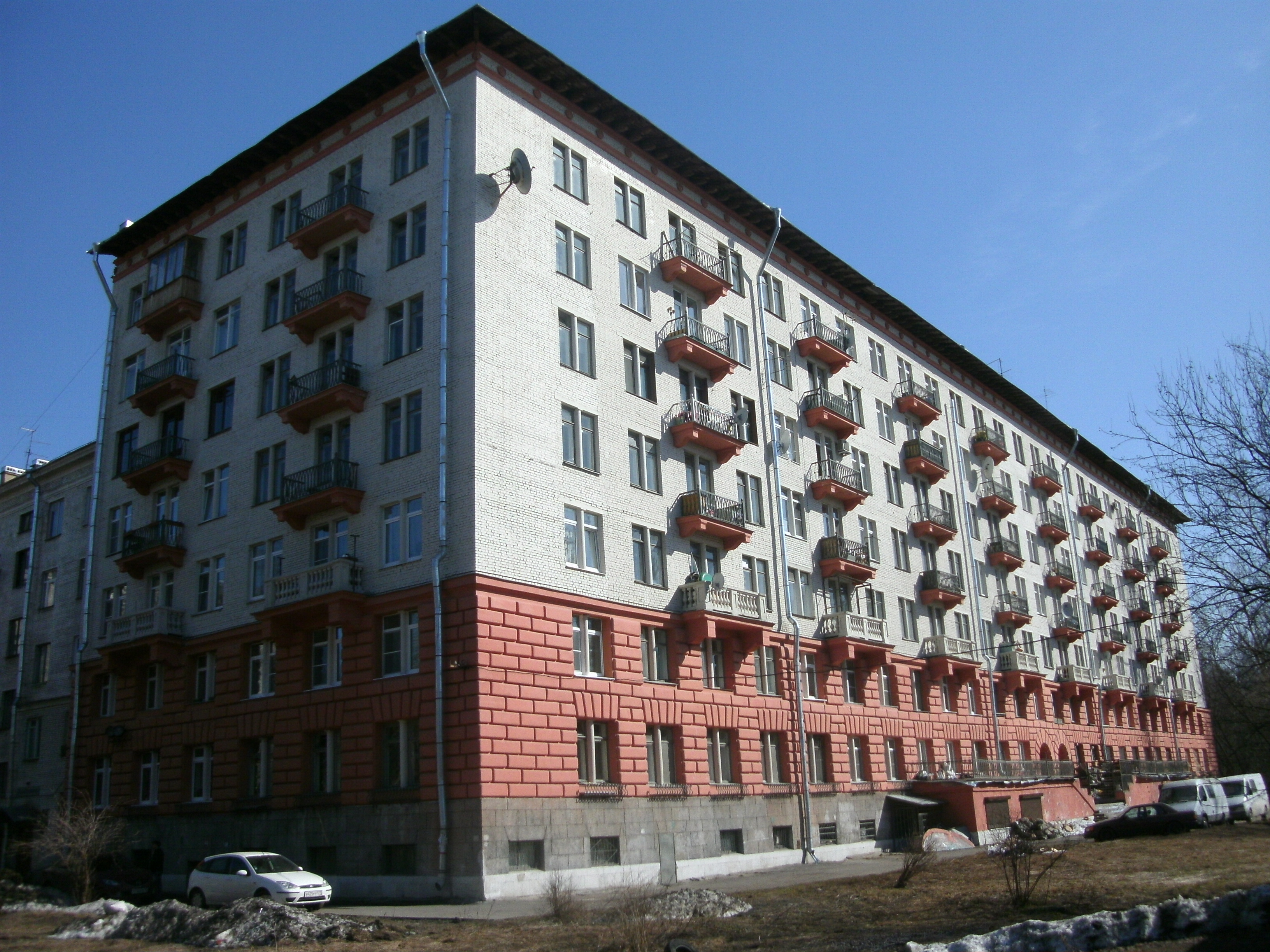 Нежинская ул. 4
