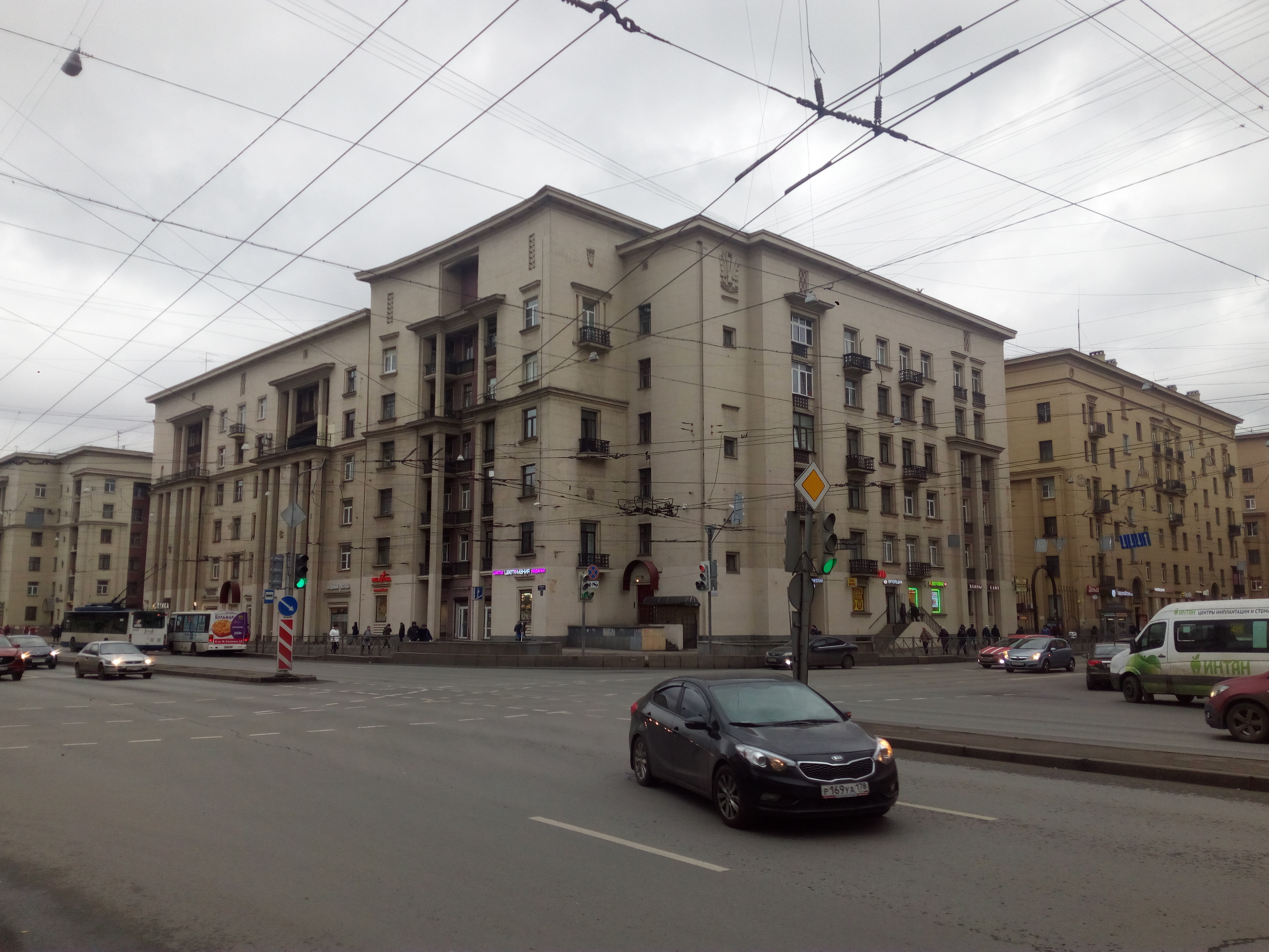 ул. Бабушкина 75/9