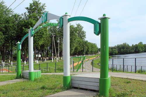 набережная Верхнего озера в городе Кирове