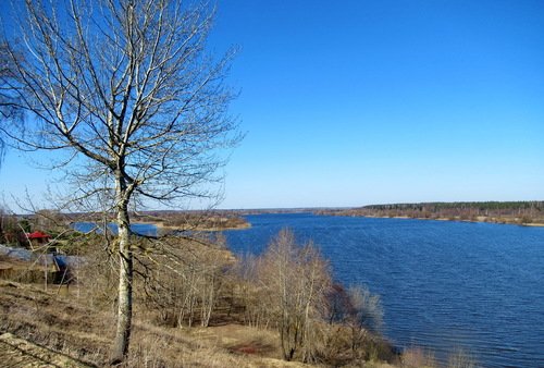 Верхняя Волга весной