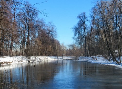 Голубое зеркало