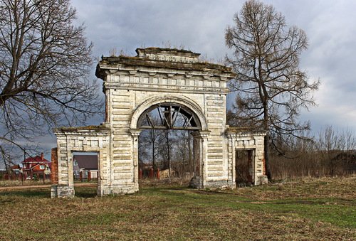 старинные ворота