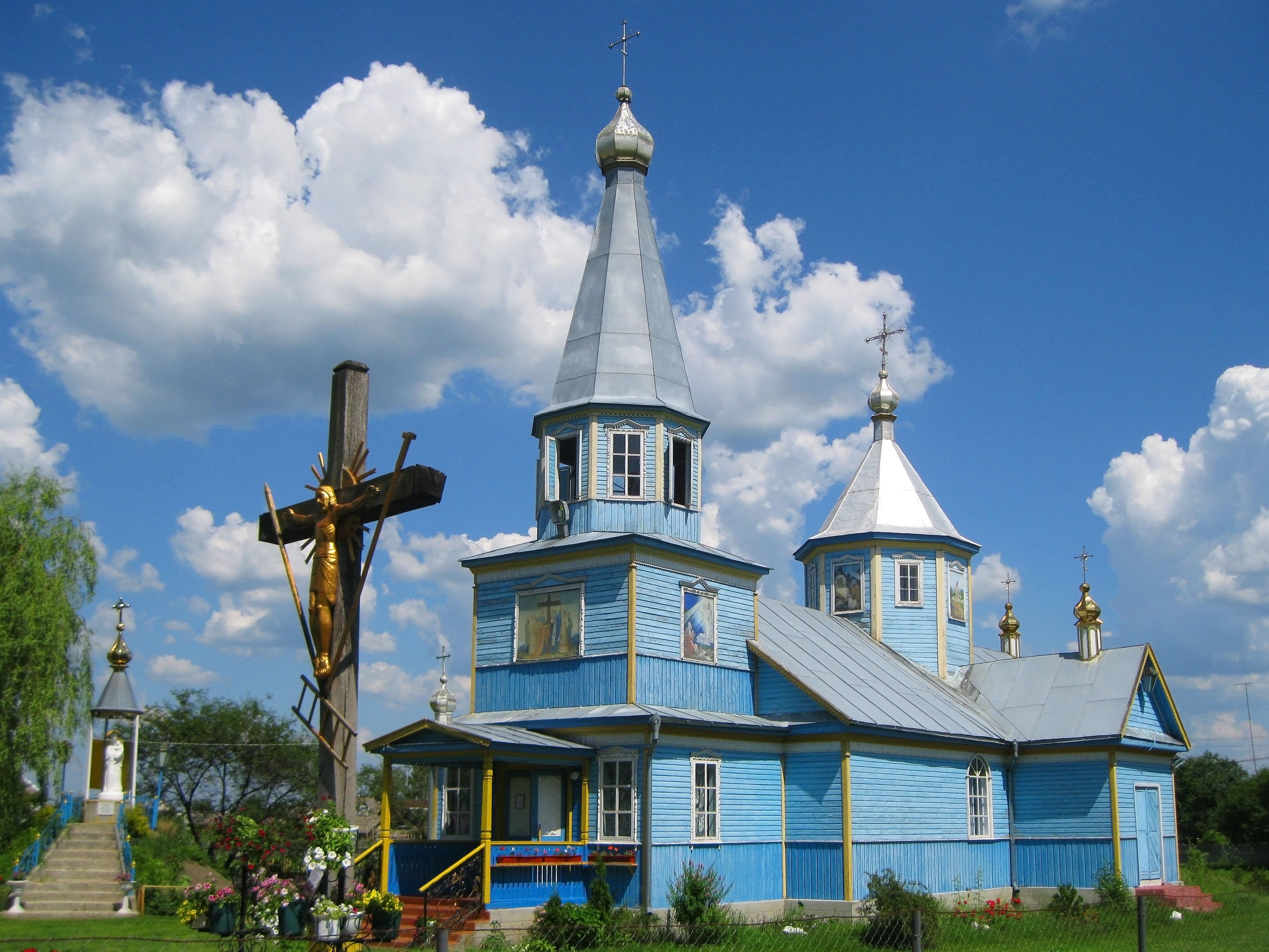 Лихославль барановка. Крестовоздвиженская Церковь Алатырь. Церковь Воздвижения Креста Господня. Крестовоздвиженский храм Грязовец. Крестовоздвиженская Церковь (Нерехта).