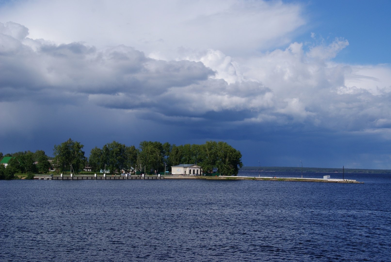 Горьковское водохранилище. Горьковское водохранилище (залив реки Яхра). Горьковское водохранилище залив лагерь. Горьковское водохранилище Ярославль. Куземетьево вид с Волги.