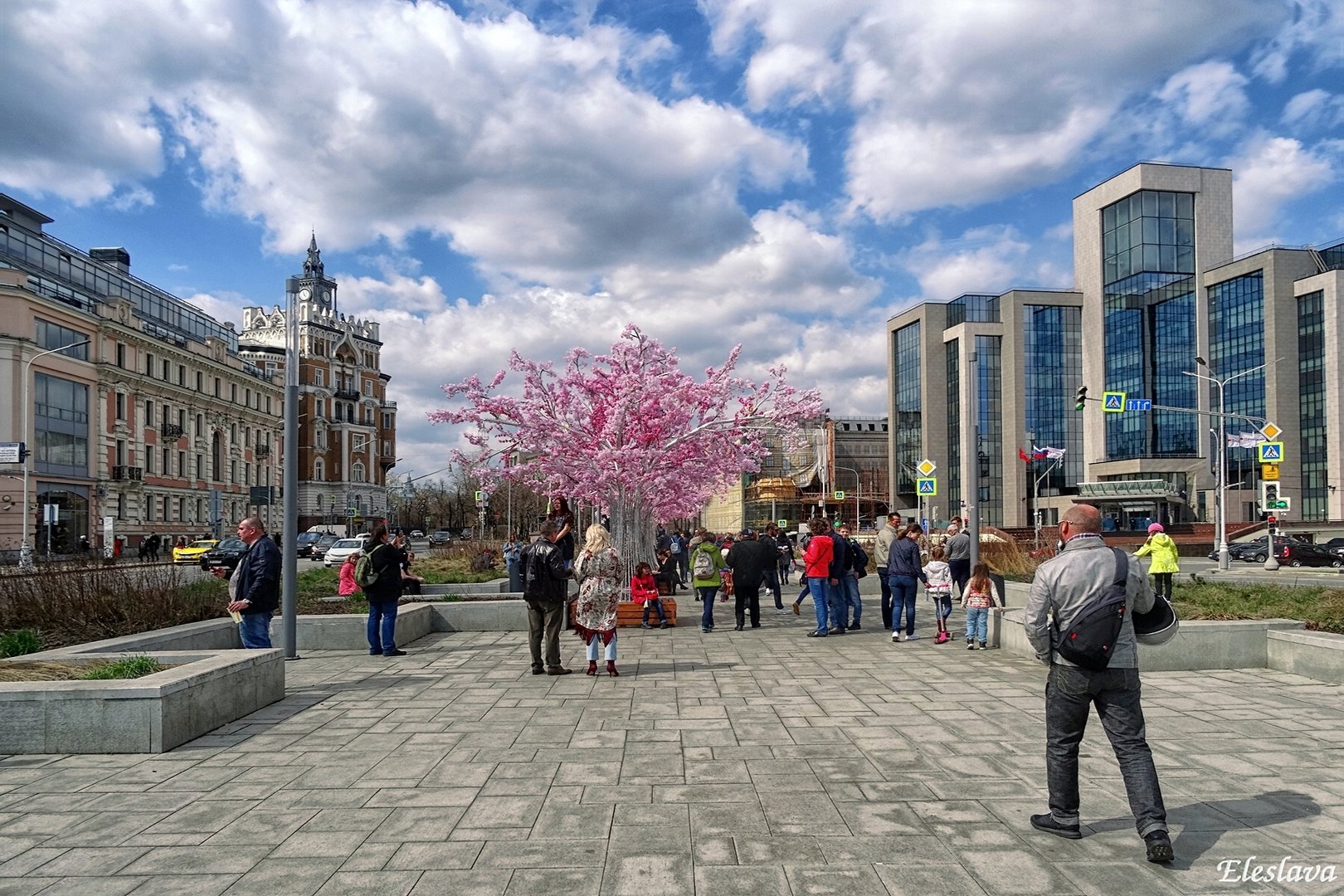 площадь тургенева