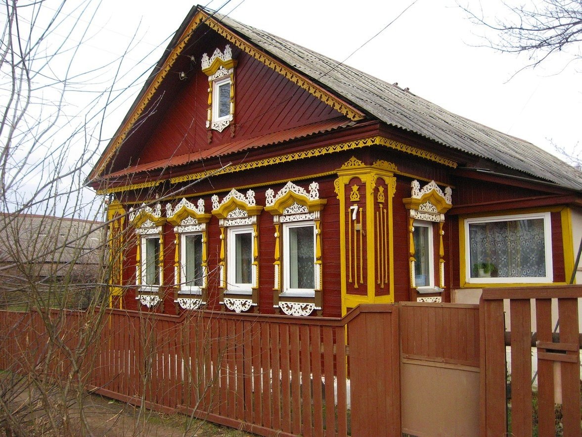 Дома в костромском районе. Резной дом в Костроме. Кострома дом. Частный дом в Костроме.