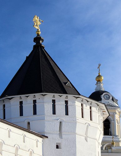 башня Высоцского монастыря