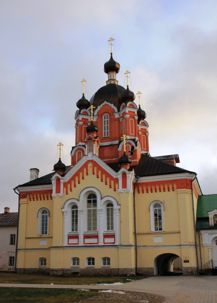 Крестовоздвиженский храм г Кисловодск