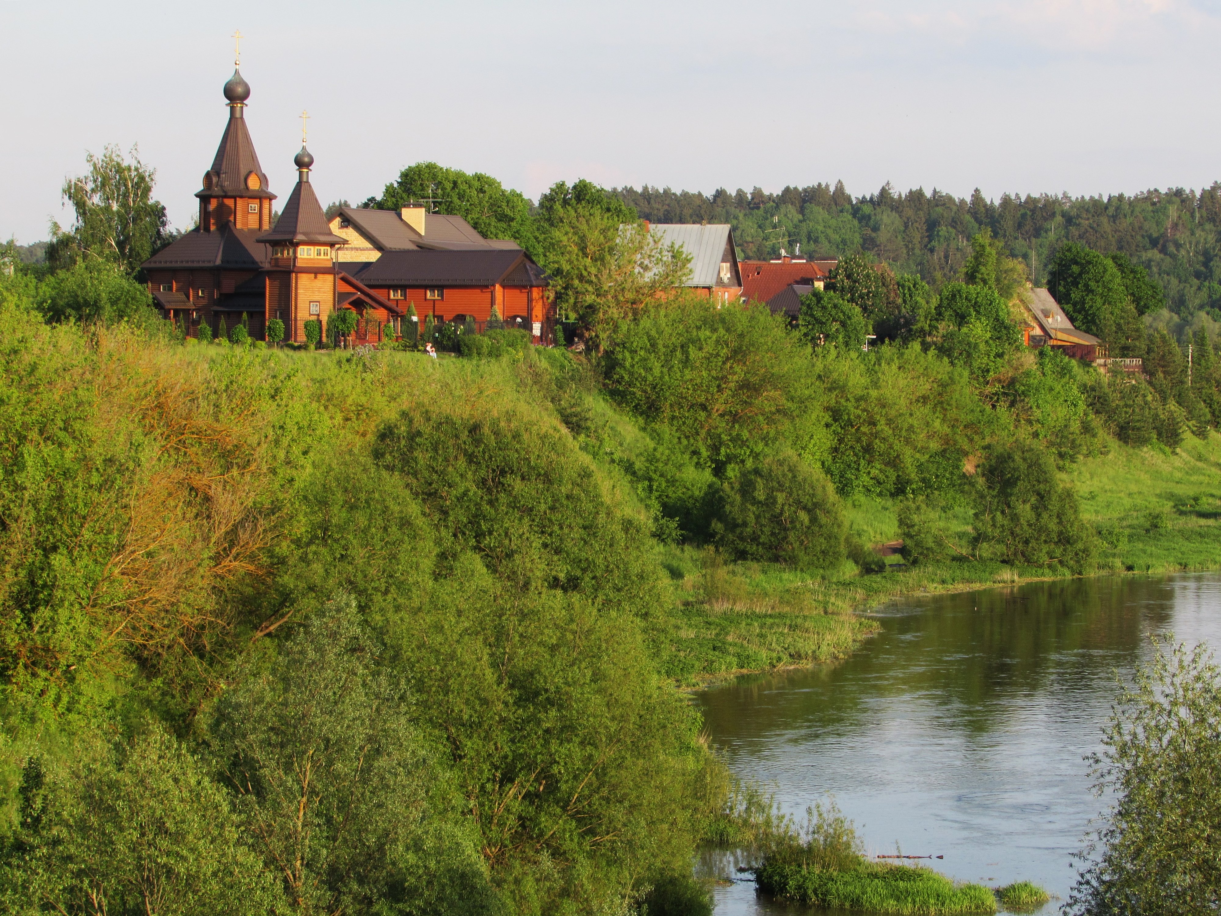 Село троицкое подмосковье. Деревня Козино Троицкий храм Московская область. Церковь Троицы Живоначальной в Козино. Церковь в Козино Одинцовский район. Церковь Козино Красногорский район.