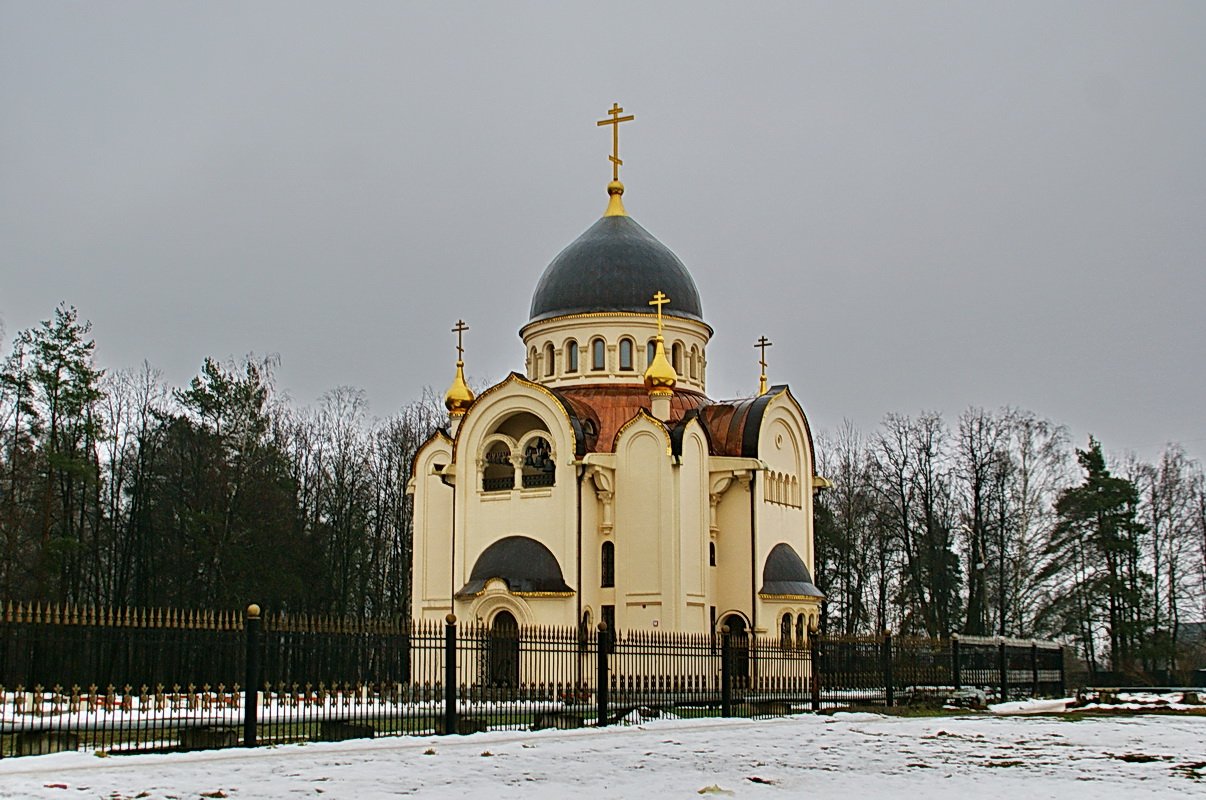 Храм луки сургут. Храм Луки поселок новый. Храм Луки Крымского Димитровград. Посёлок новый Красногорский район. Храм Луки Рубежное.