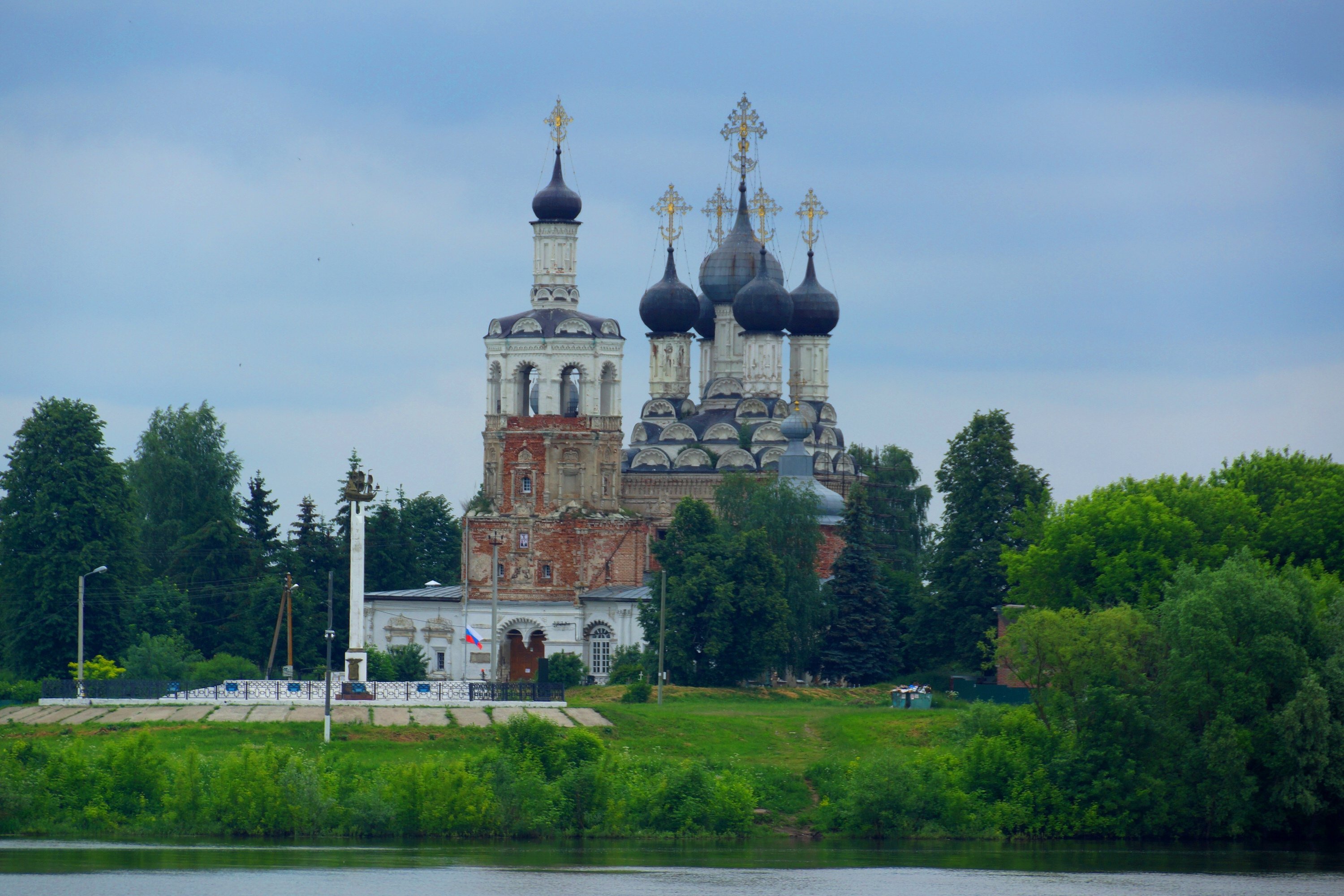 Рязань коломна. Коломна Рязань. Троицкая Церковь в Дединове. Коломна Рязань фото. 1920 Х 640 картинки Рязань.