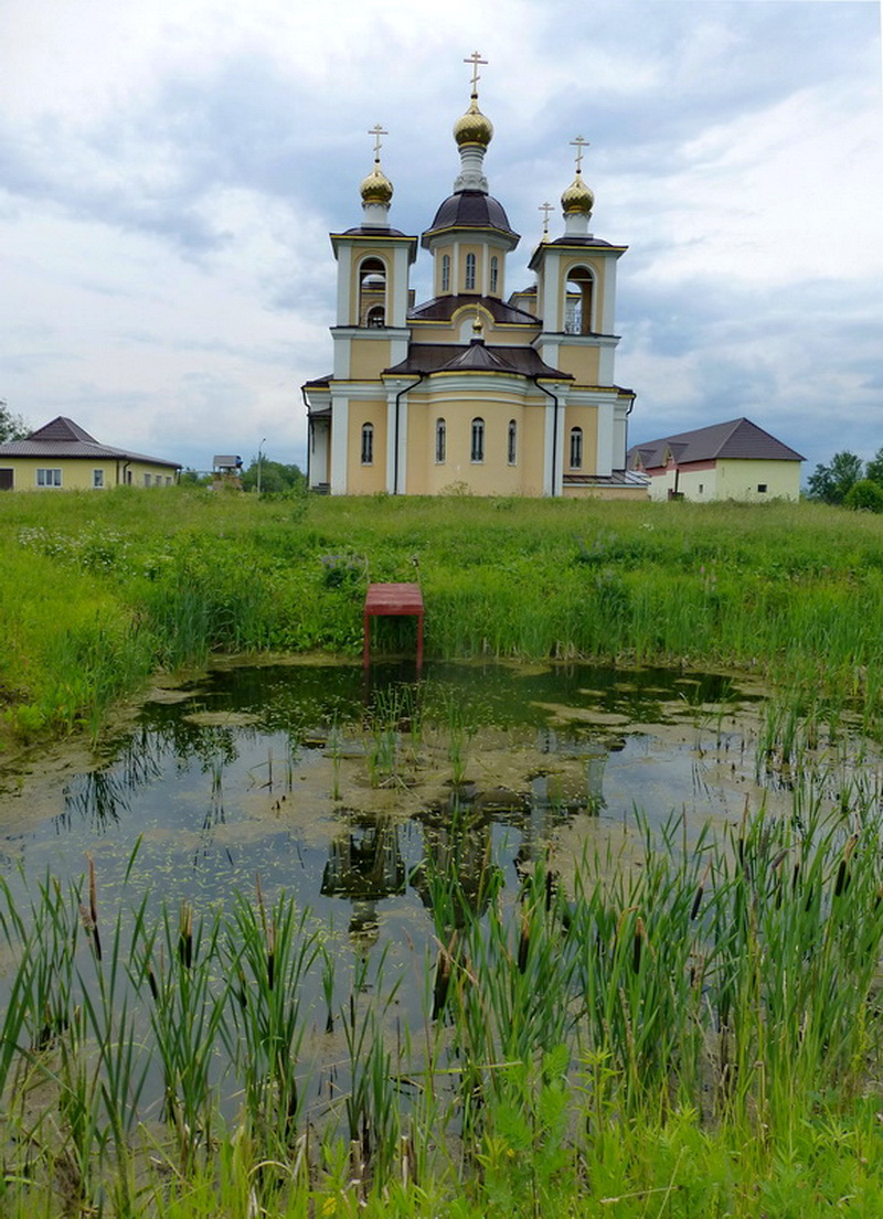 Храм праведного лазаря. Благовещенская Церковь Сергиев Посад. Сергиев Посад храм на Благовещенье. Церковь Лазаря праведного Сергиев Посад. Благовещенское кладбище в Сергиевом Посаде.