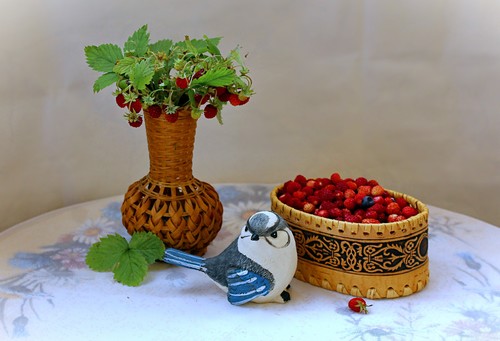 с земляникой