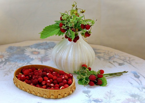 с земляникой