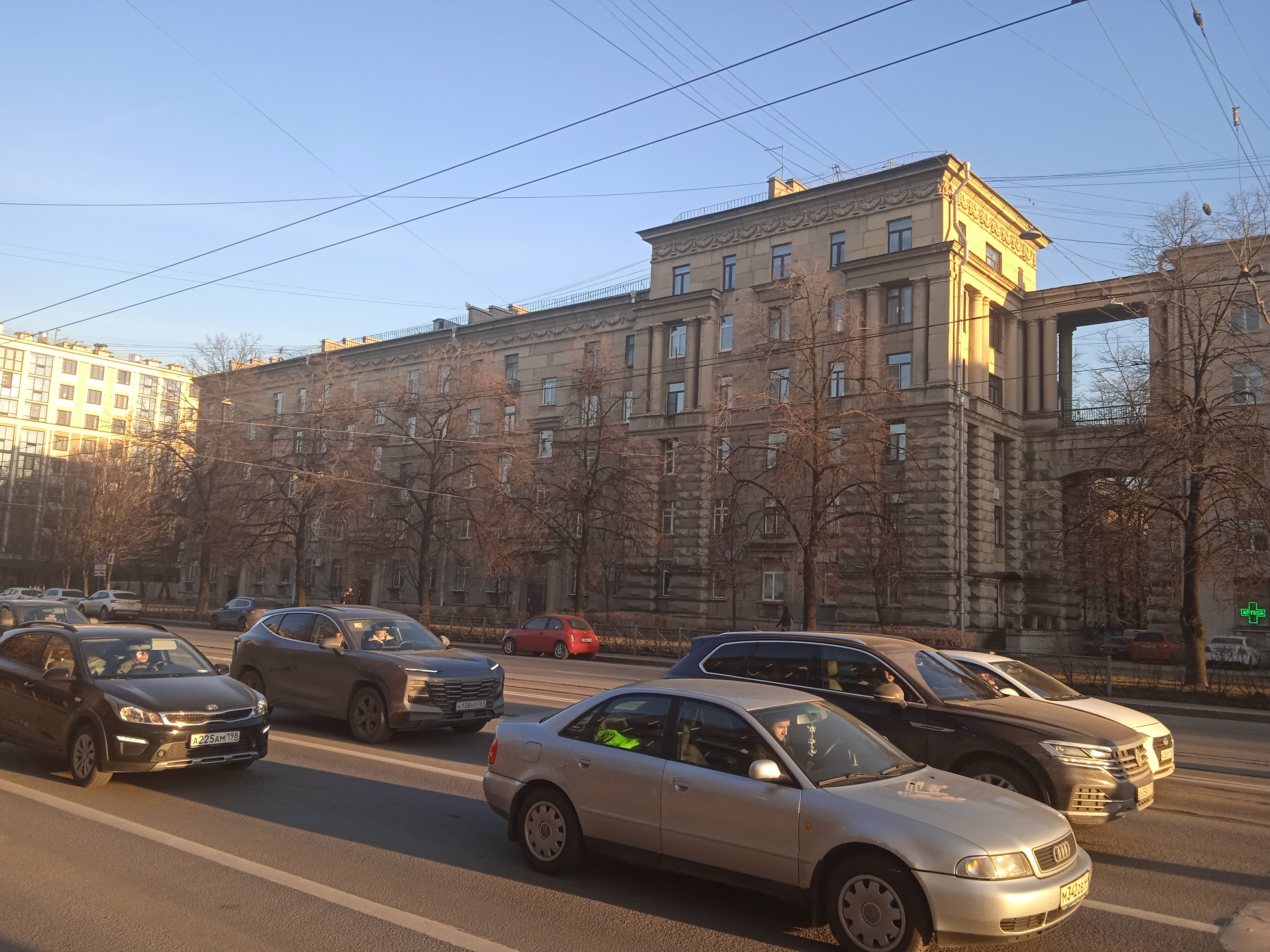 Благодатная ул. 55