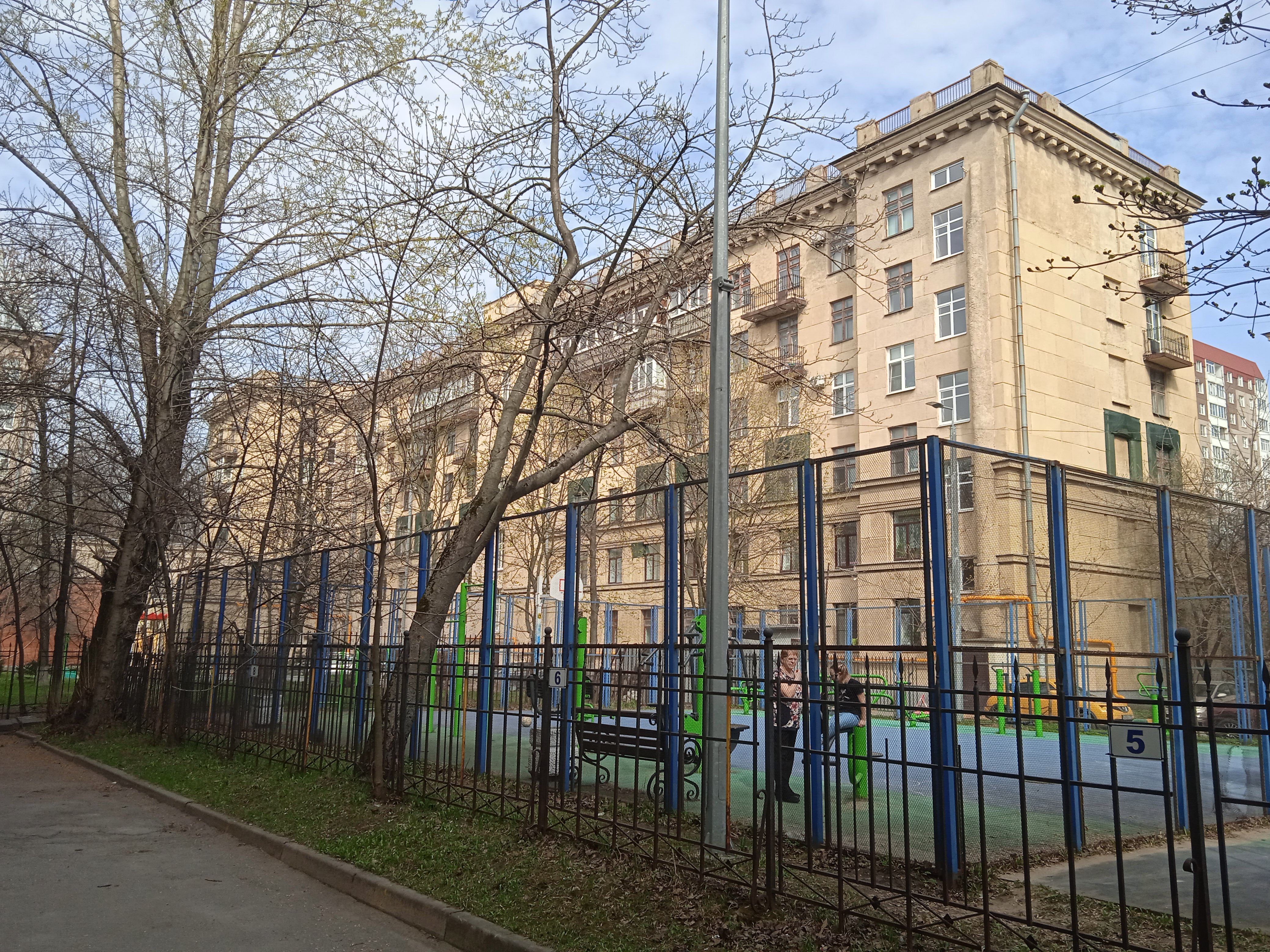 ул. Севастьянова 16