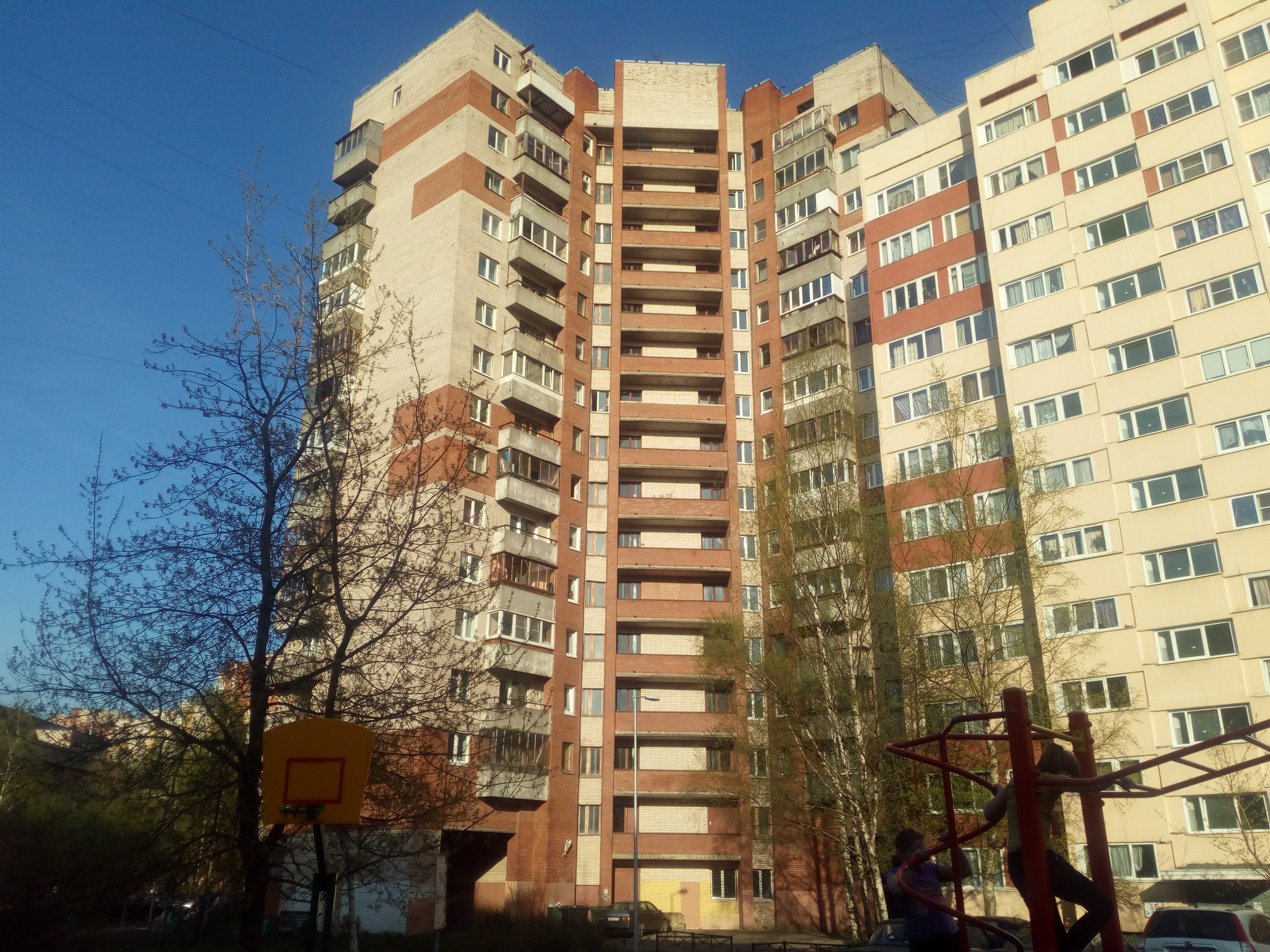 пр. Стачек 105к2, парадная 19 пр. Стачек 105к2, парадная 19