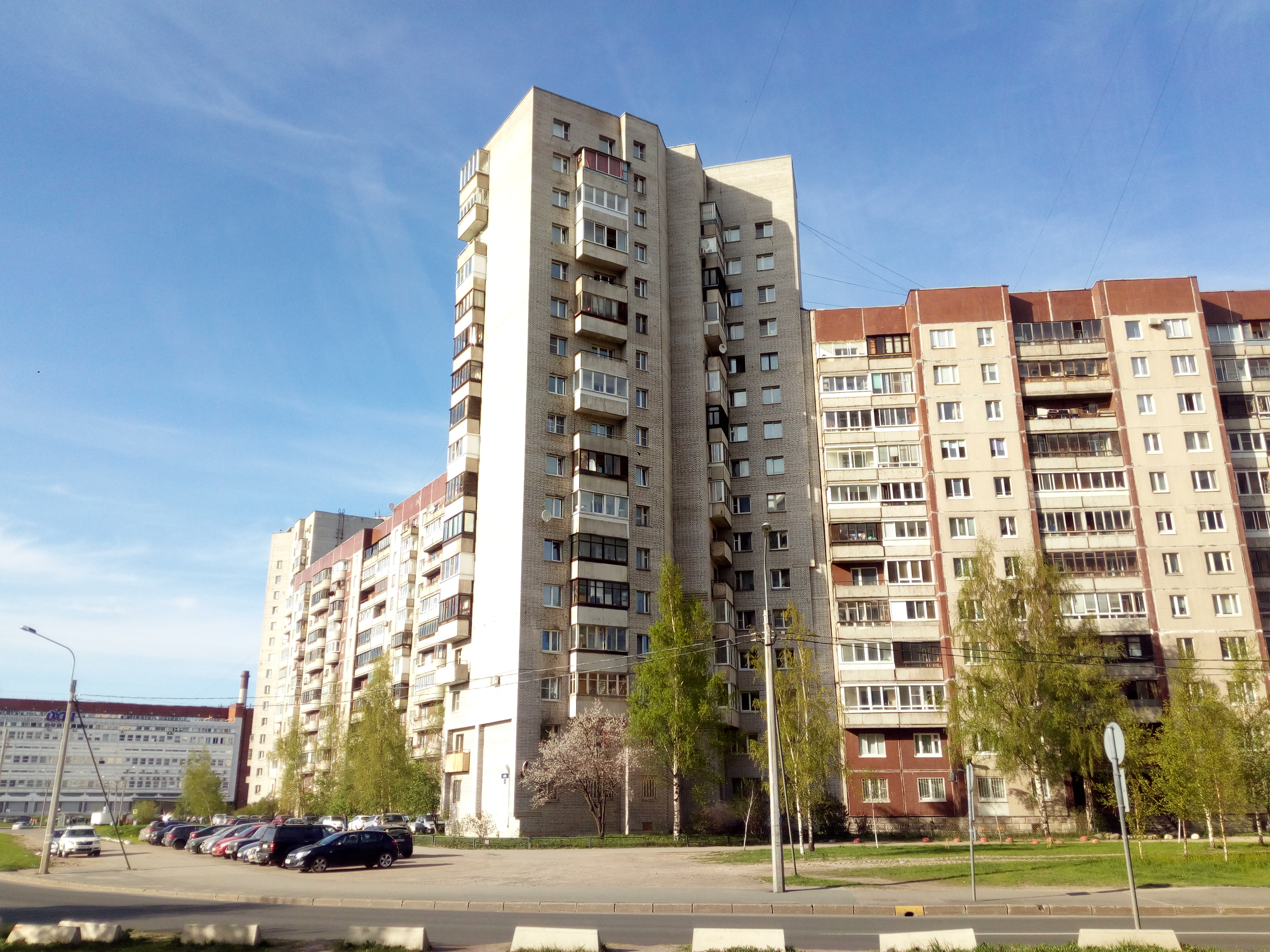 ул. Бадаева 9