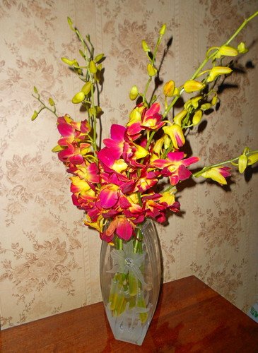 Ваза Сваровски с орхидеями