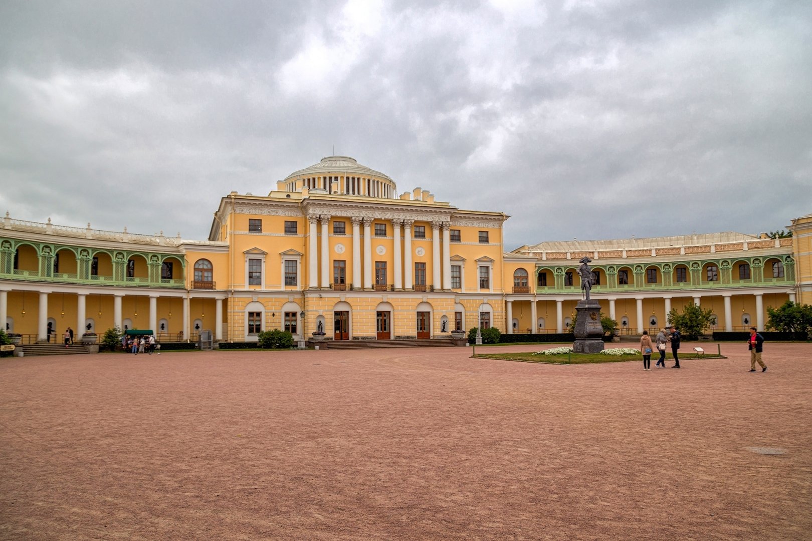 Павловск в петербургеансамблея дворца