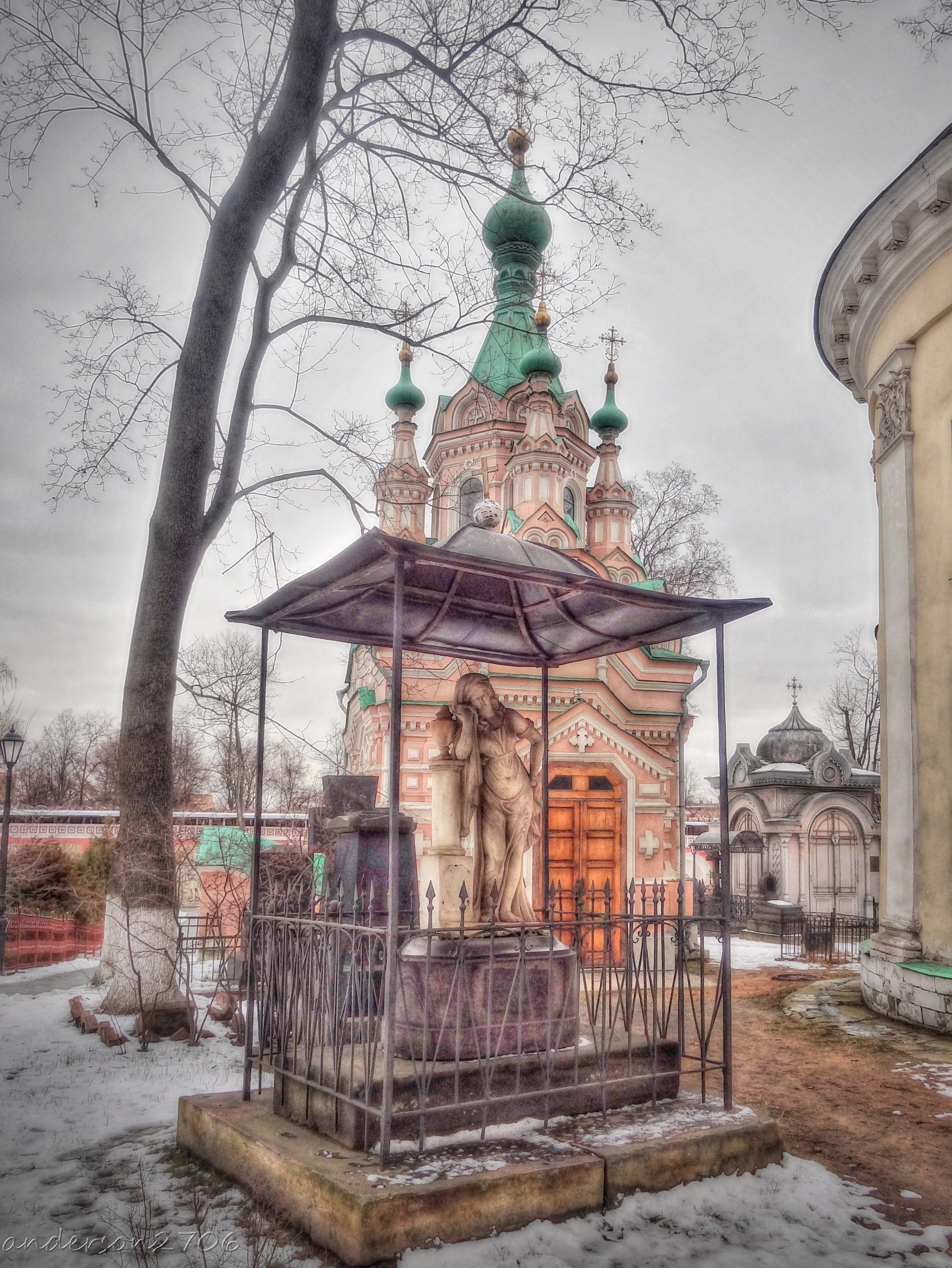 Донской монастырь в Москве осень