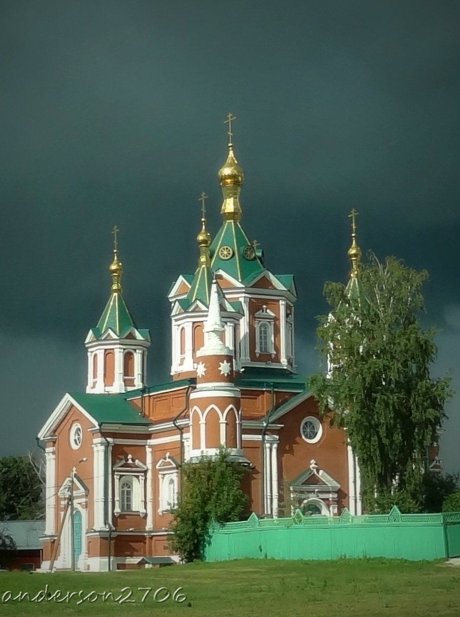 Крестовоздвиженский храм фото