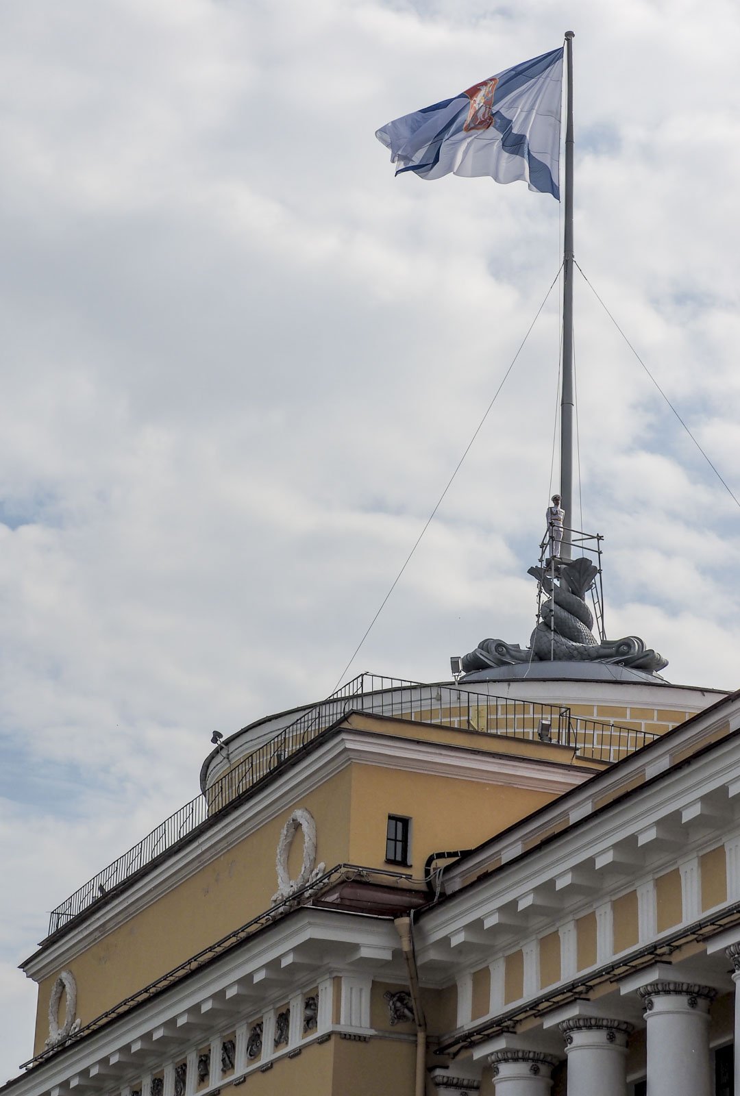 кораблик на шпиле адмиралтейства в санкт петербурге