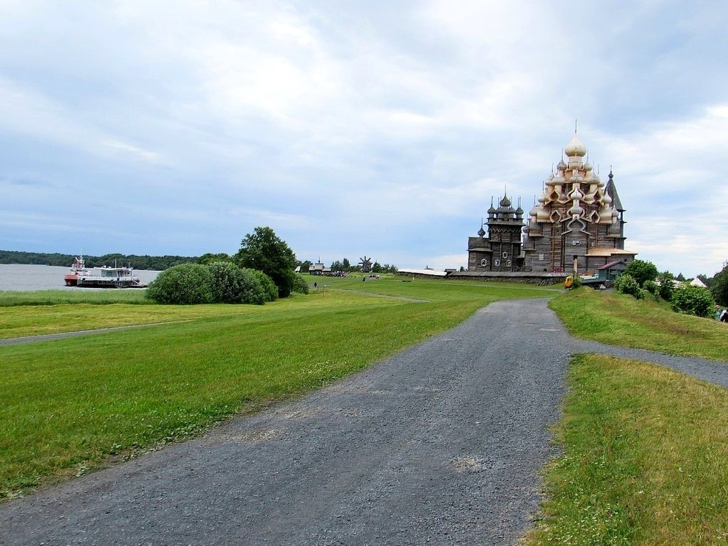 Экскурсия по острову Кижи.