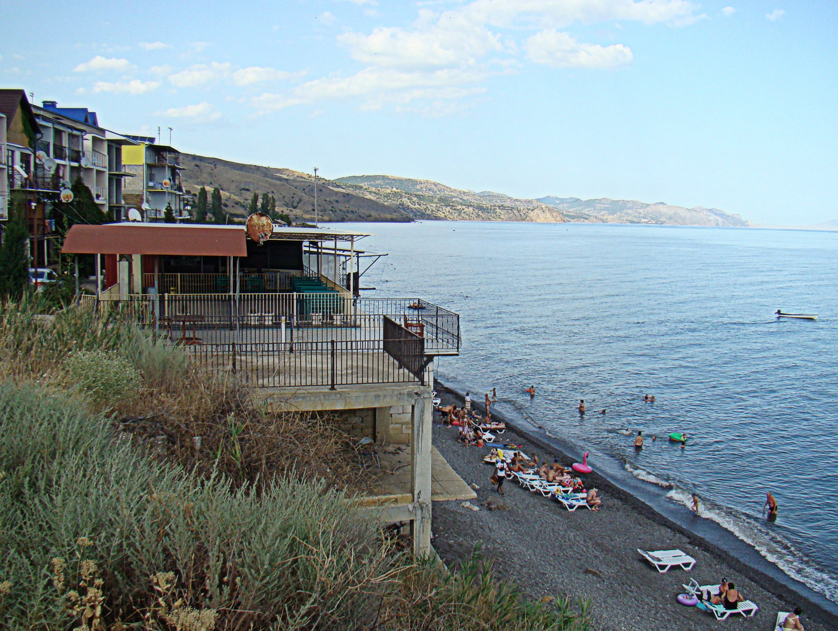 Приветное крым. Приветное (Алушта). Поселок Приветное Крым. Крым посёлок Приветное Алушта. Село Приветное Алуштинский район Крым.