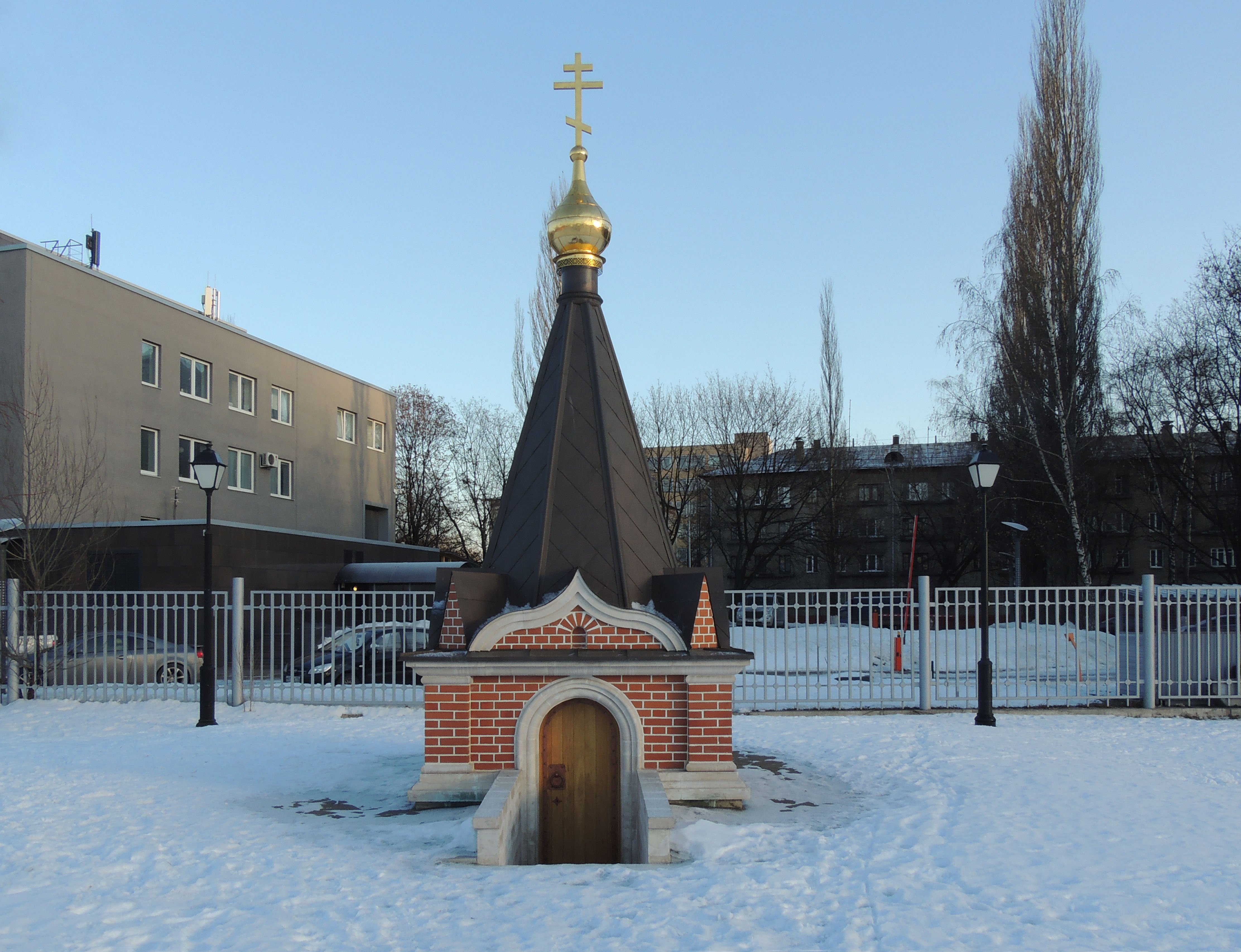 Водосвятная часовня. Часовня в городе ЛЕЛОКЛЬ. Москва. Водосвятная часовня в Покровском монастыре. Донской монастырь водосвятная часовня фото.