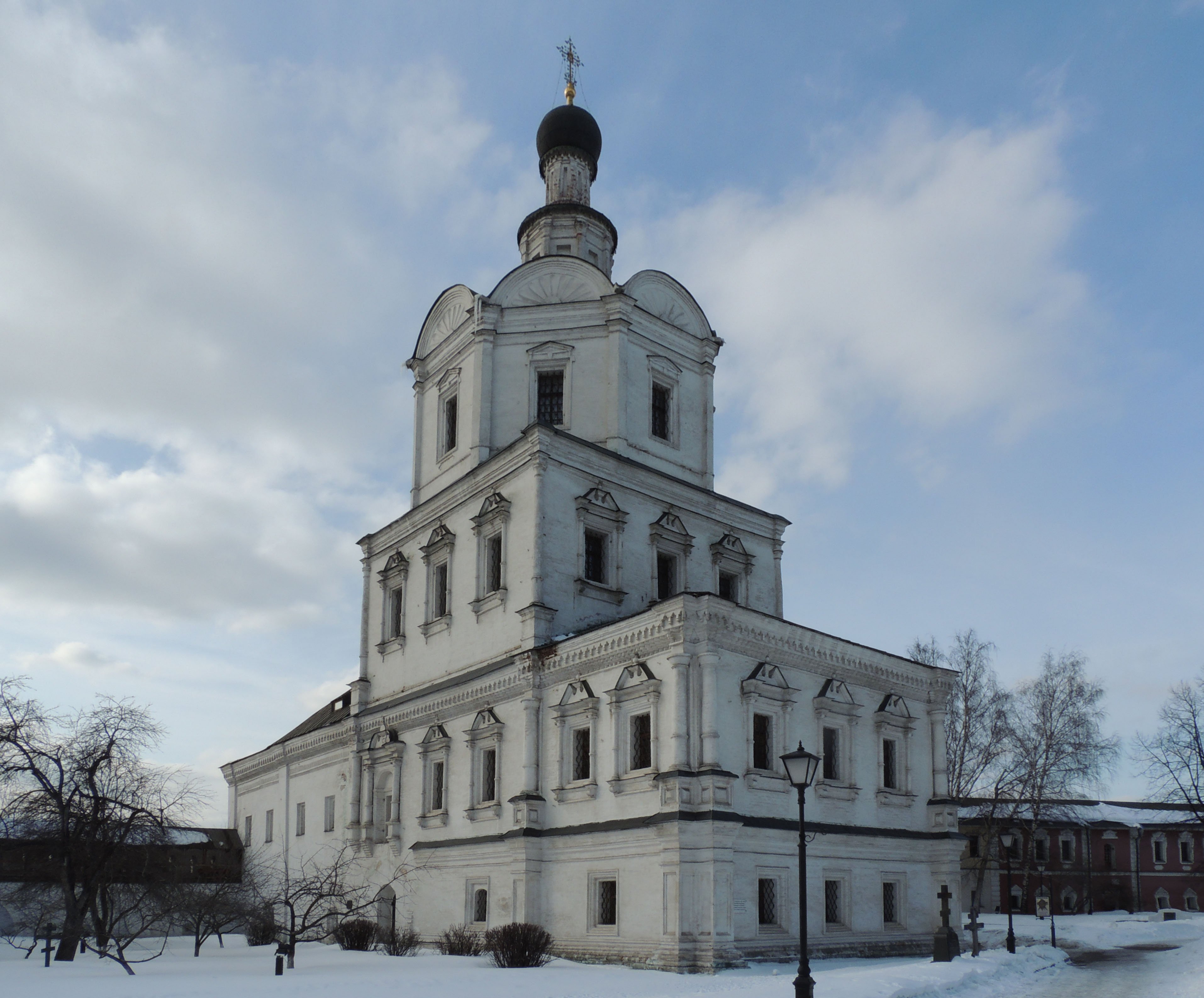 церковь михаила архангела в москве