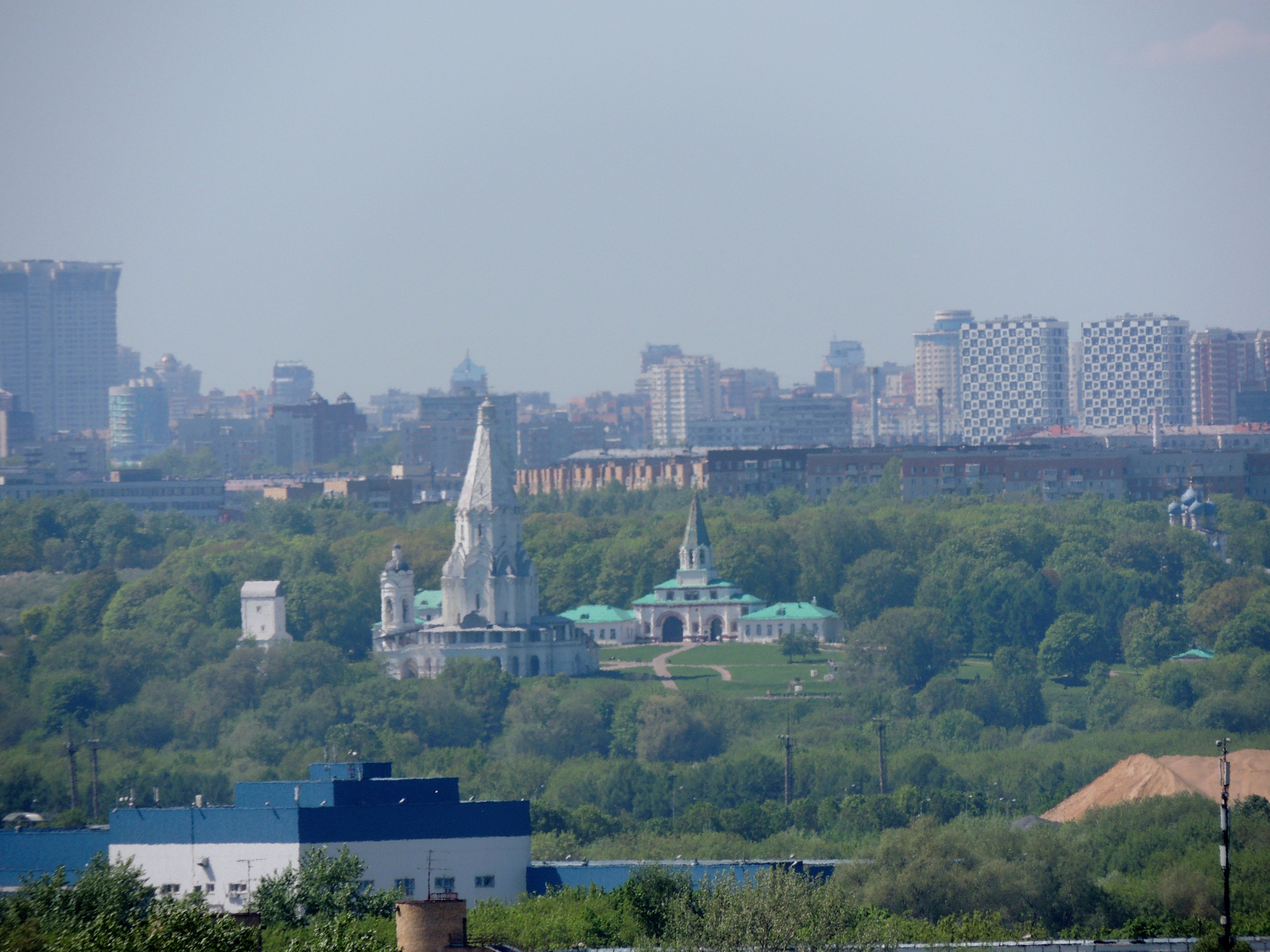 Метро коломенская район