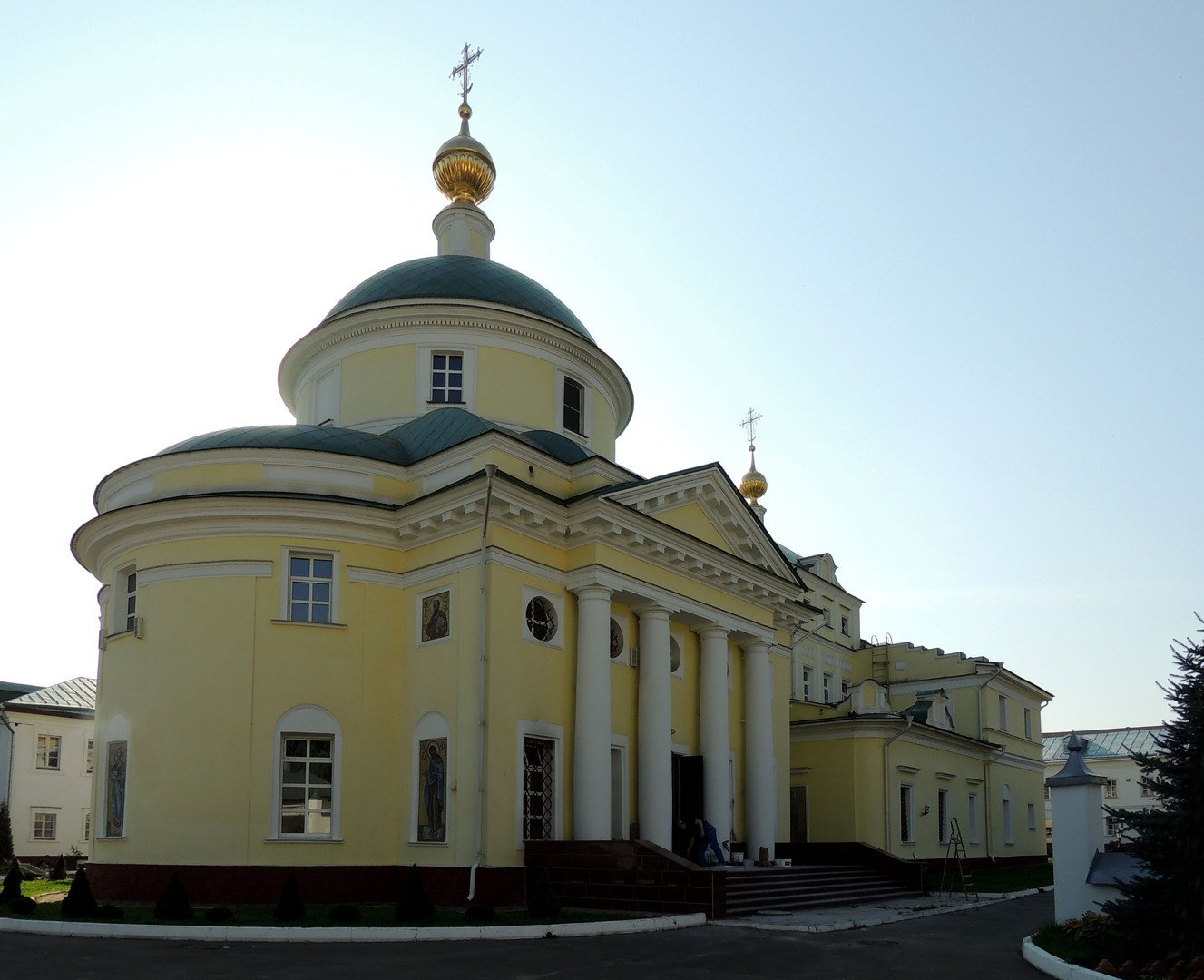 Петровское видное московская область. Собор Святой Екатерины Видное. Храм Святой великомученицы Екатерины в Видном. Собор Екатерины великомученицы Ленинский район. Храм Святой великомученицы Екатерины в Мурино.