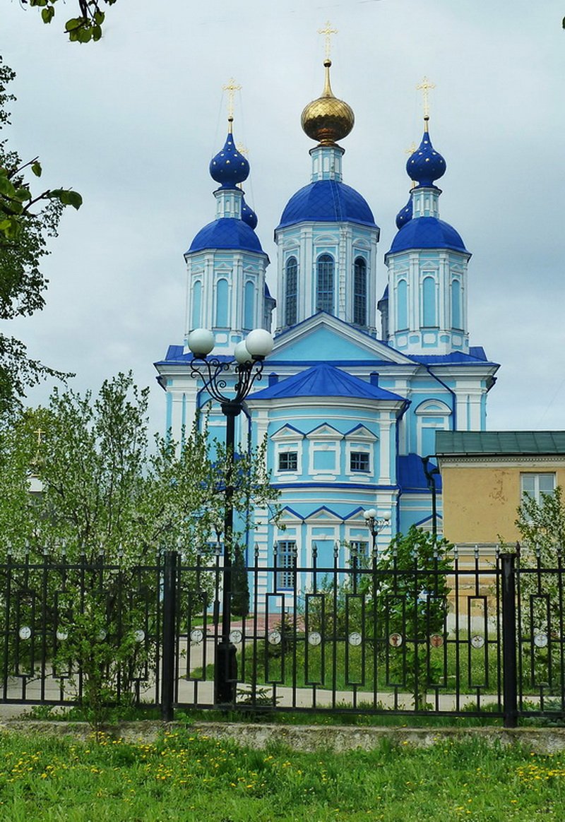 Храм казанской иконы божией матери краснодар. Казанский собор Тамбов. Храм Казанской иконы Божией матери в Тамбовской области. Город Гуково храм иконы Казанской Божьей матери.