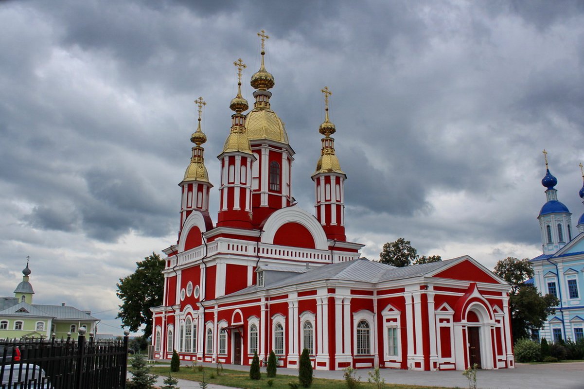 Храмы тамбова. Церковь Иоанна Предтечи в Тамбове. Казанский Богородичный мужской монастырь Тамбов. Храм Иоанна Крестителя Тамбов. Церковь Казанского монастыря Тамбов.